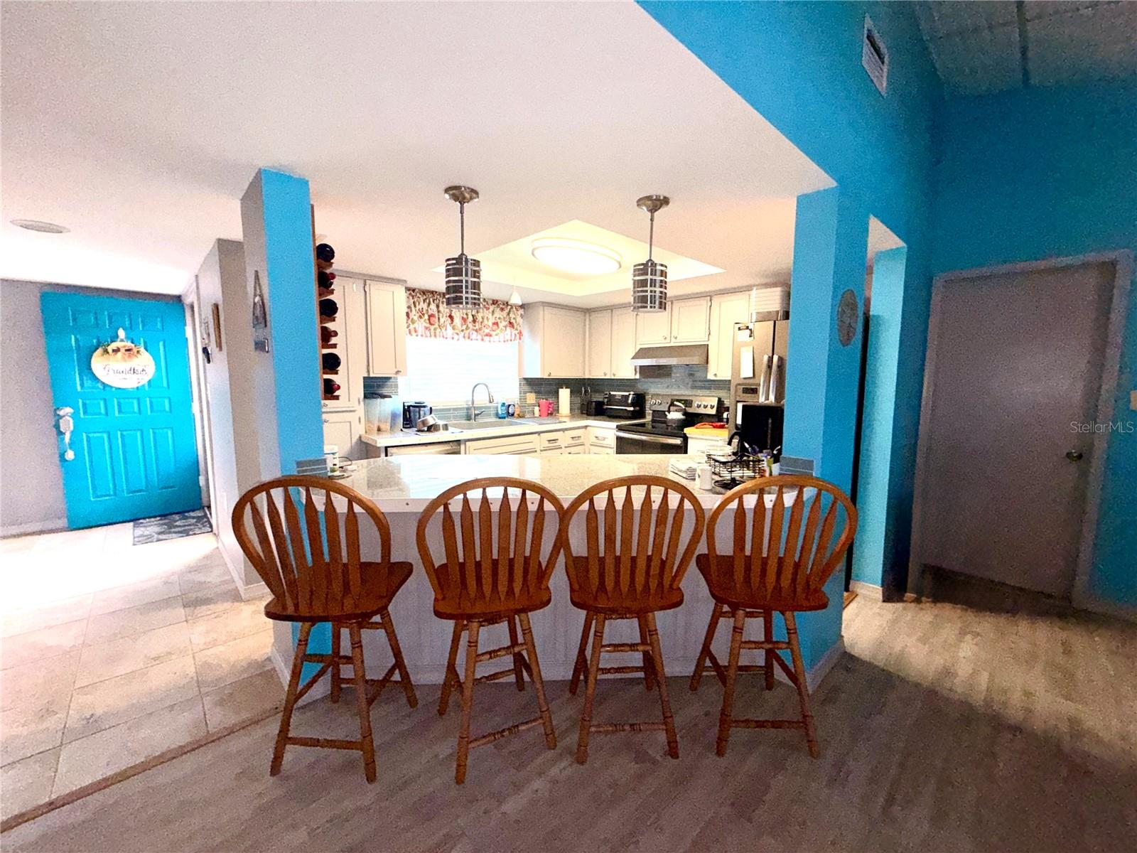 THE LAKES - Residential