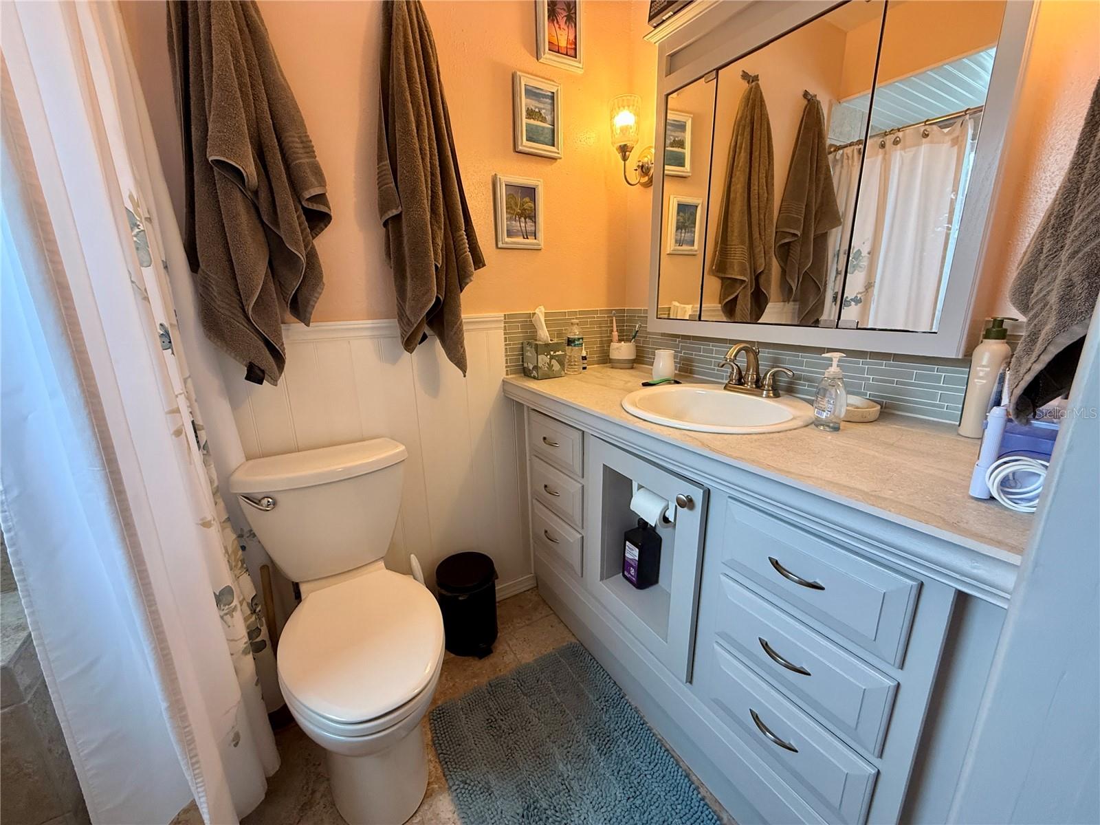 THE LAKES - Residential