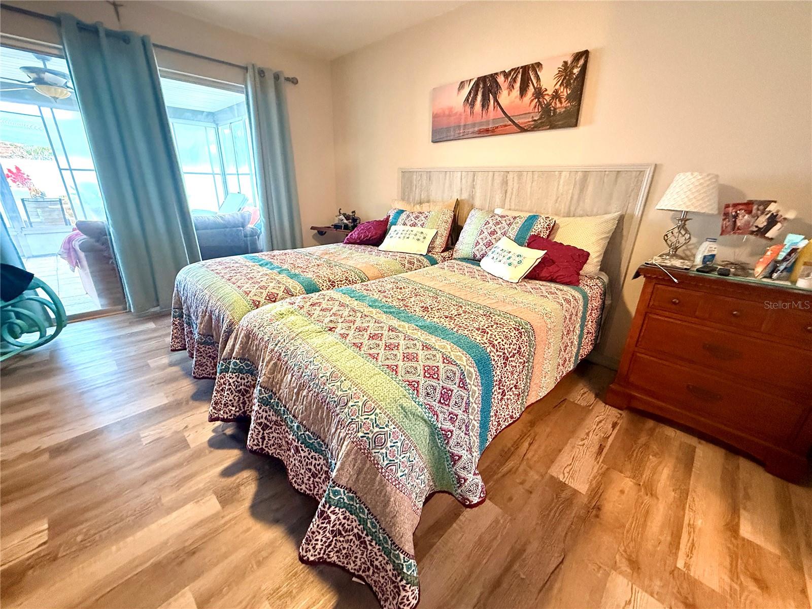 THE LAKES - Residential