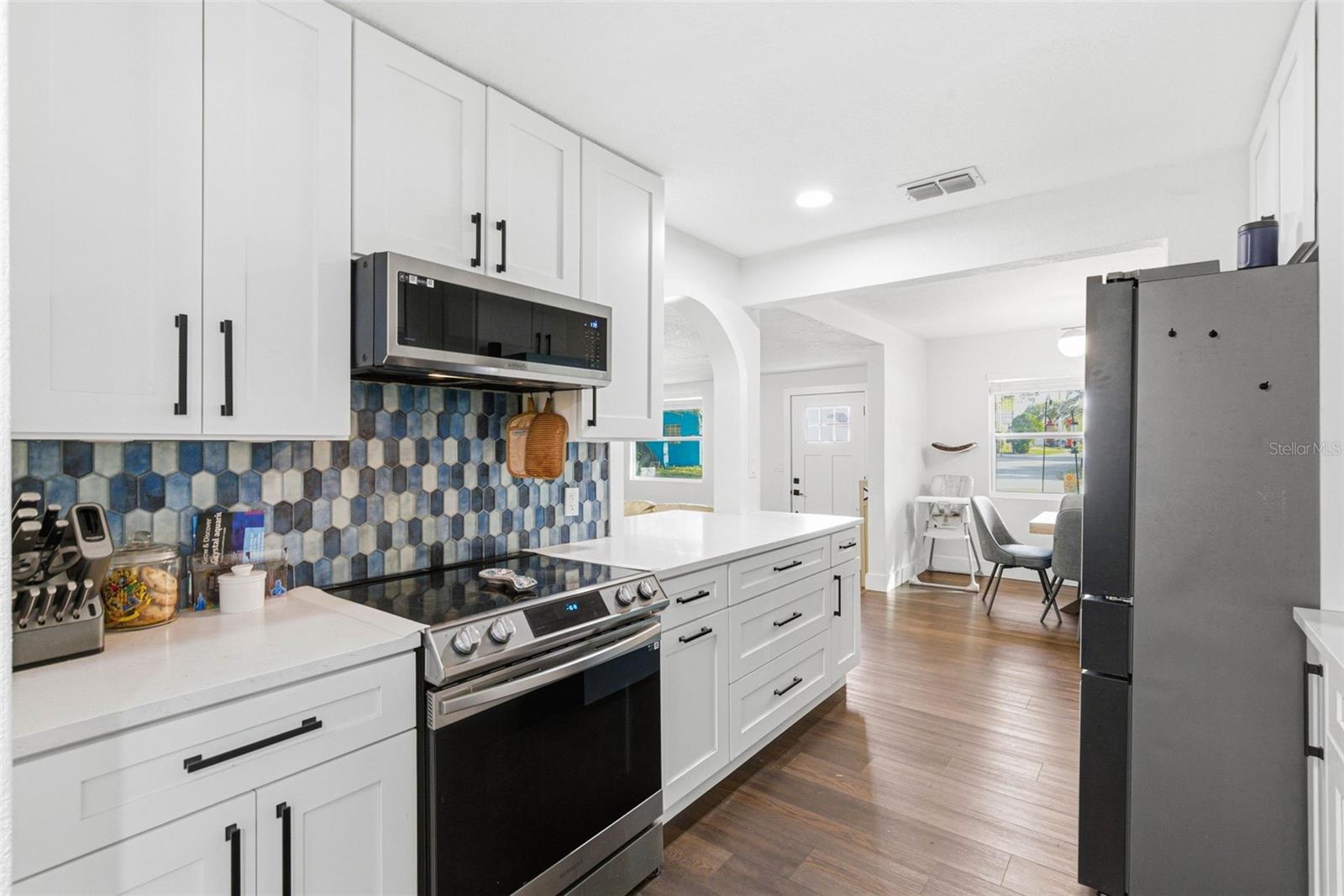 GULF GROVE - Residential