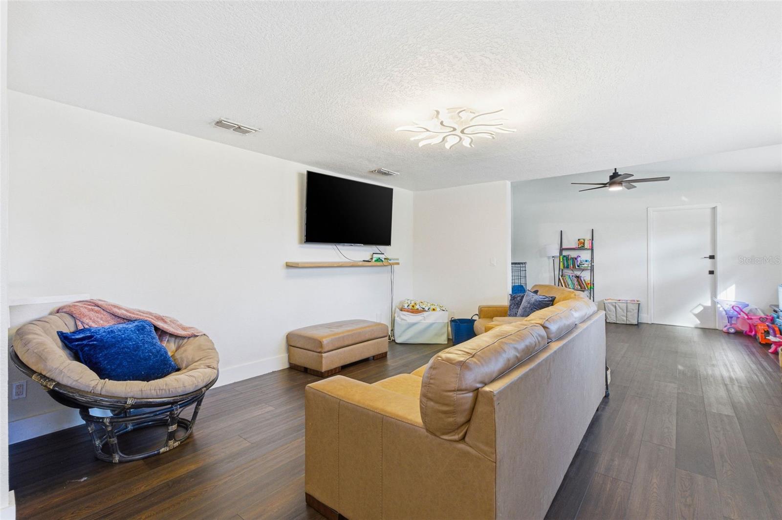 GULF GROVE - Residential