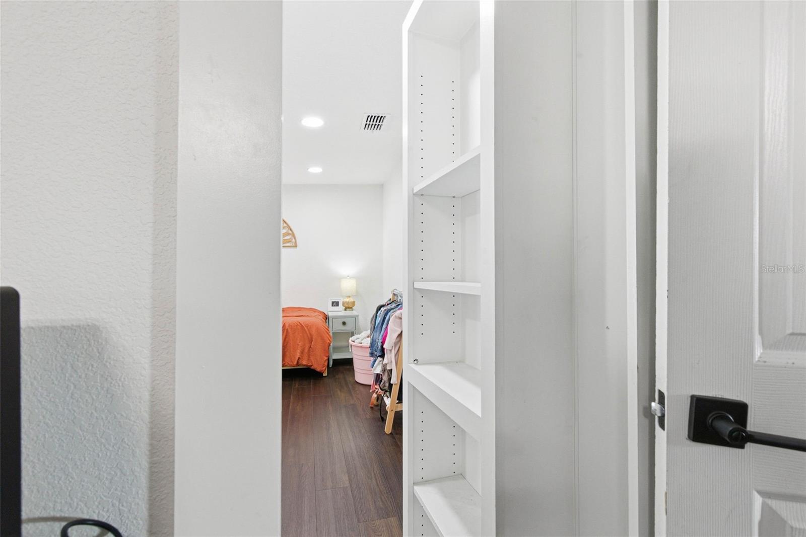 GULF GROVE - Residential