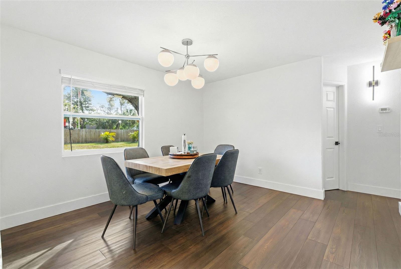 GULF GROVE - Residential