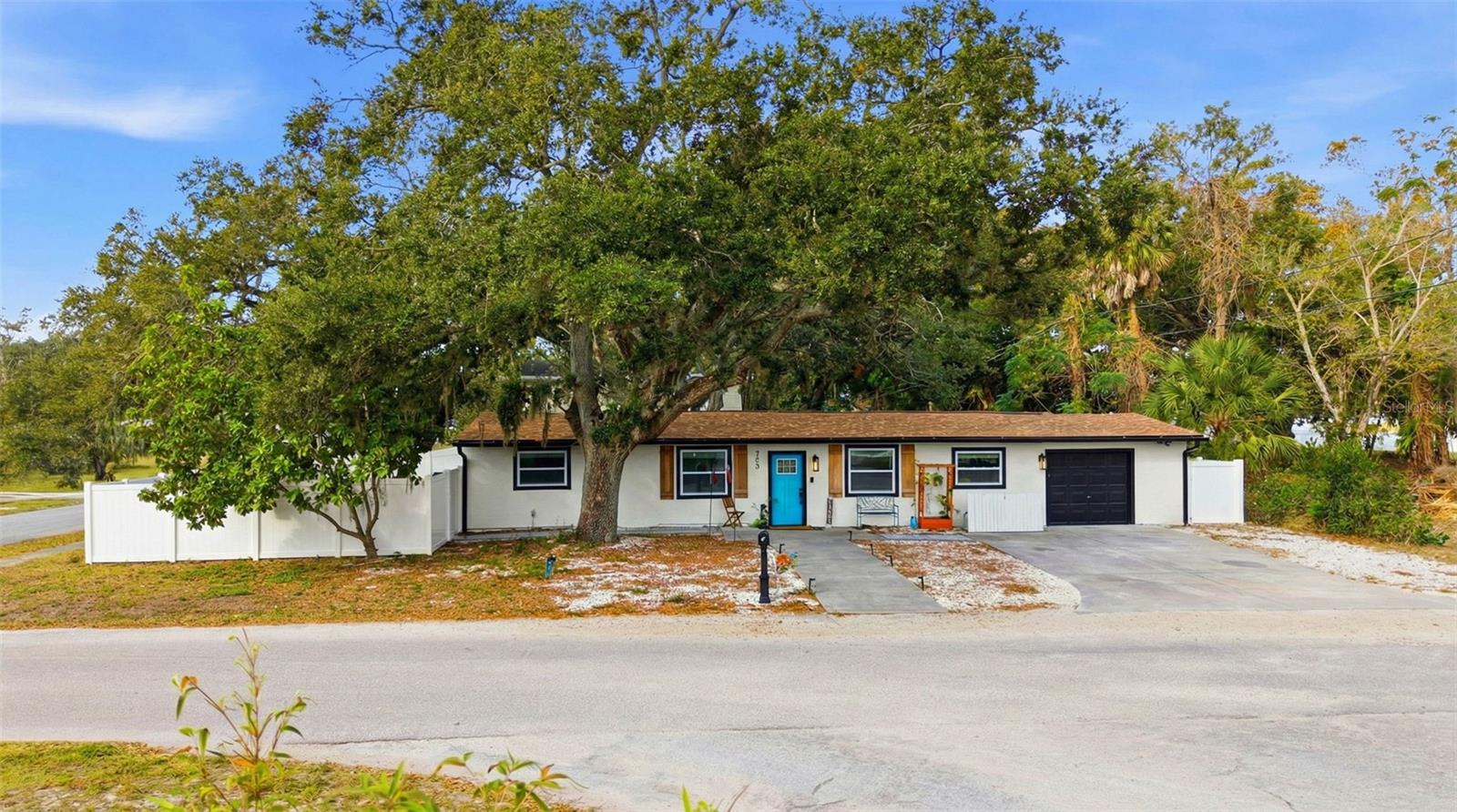 GULF GROVE - Residential