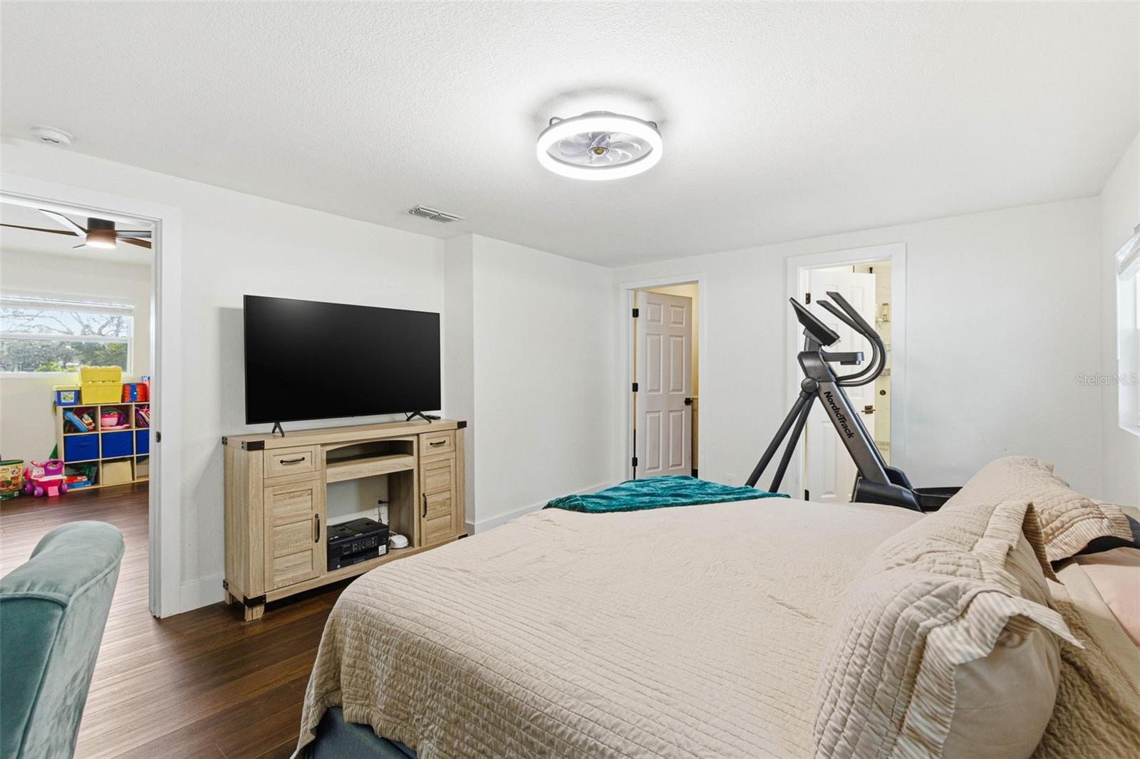 GULF GROVE - Residential