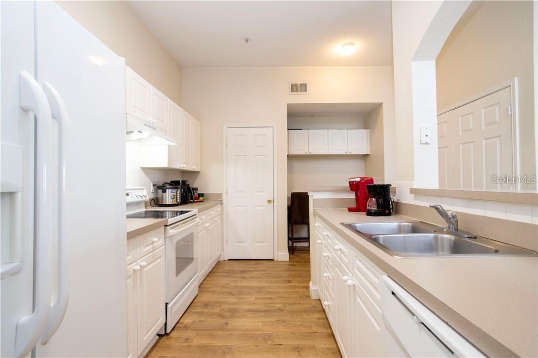 201 LONGVIEW AVENUE 302