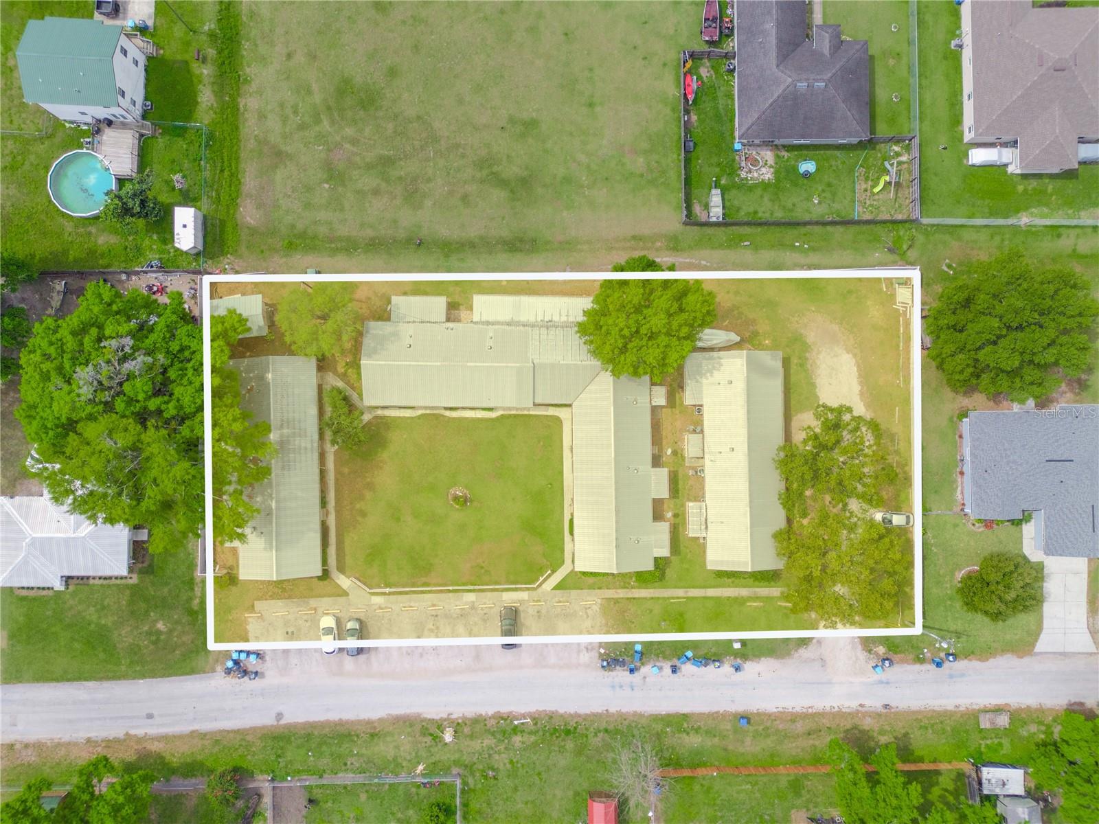 GROVE ACRES - Commercial Sale