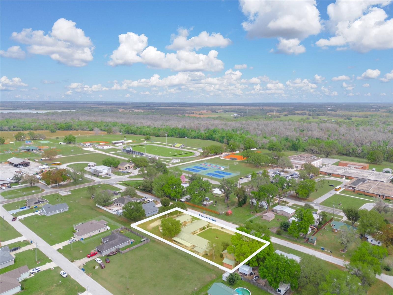 GROVE ACRES - Commercial Sale