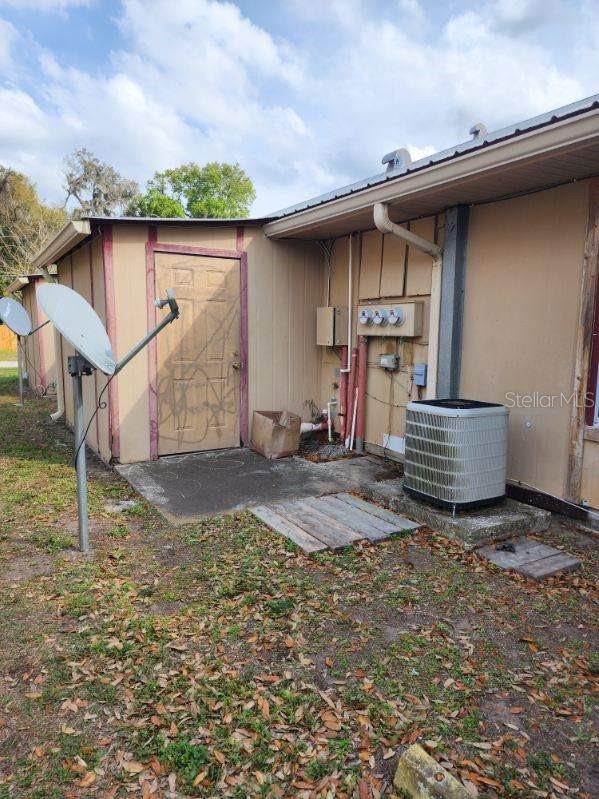 GROVE ACRES - Commercial Sale