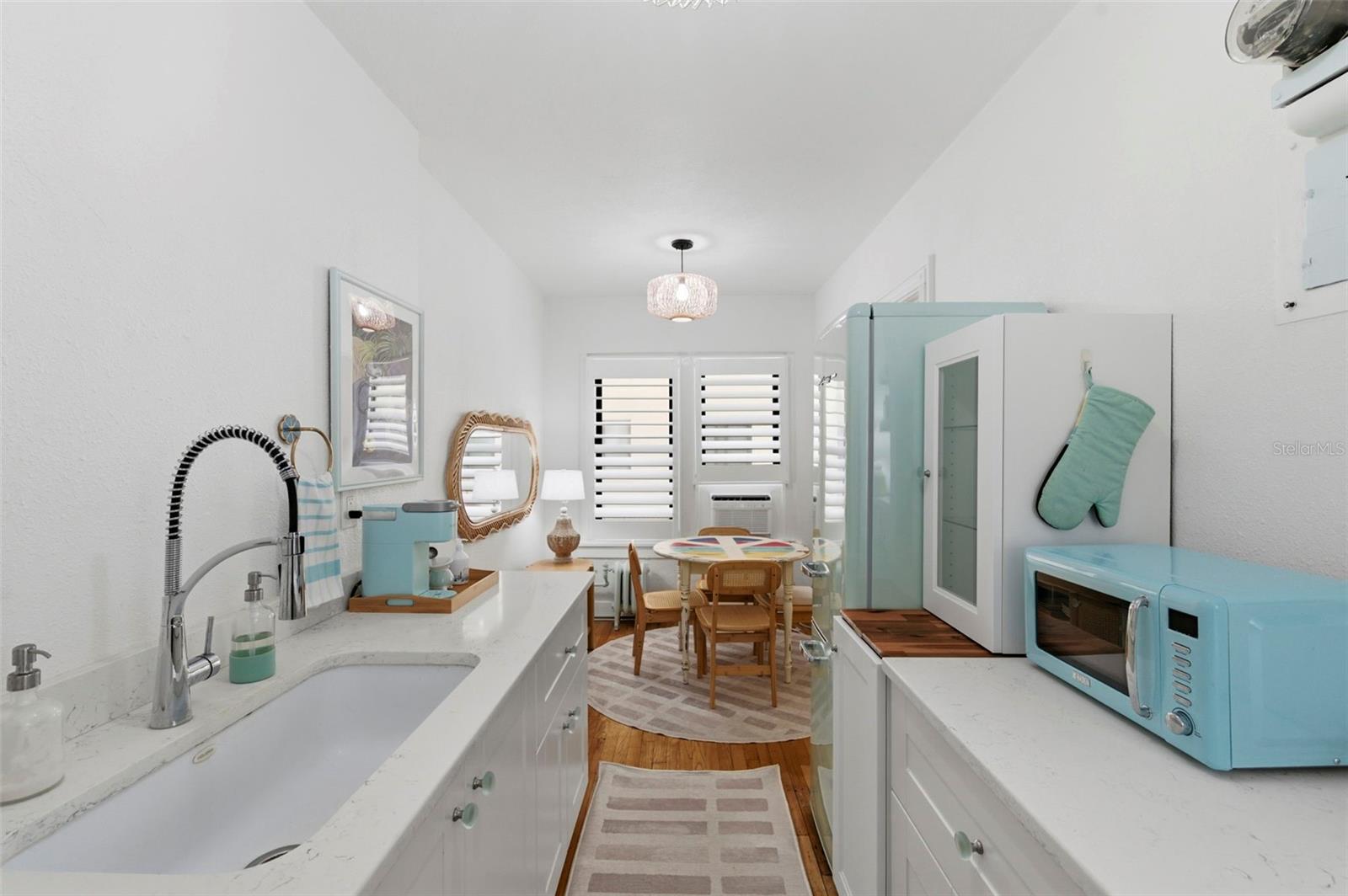 FLORI DE LEON APTS CO-OP - Residential