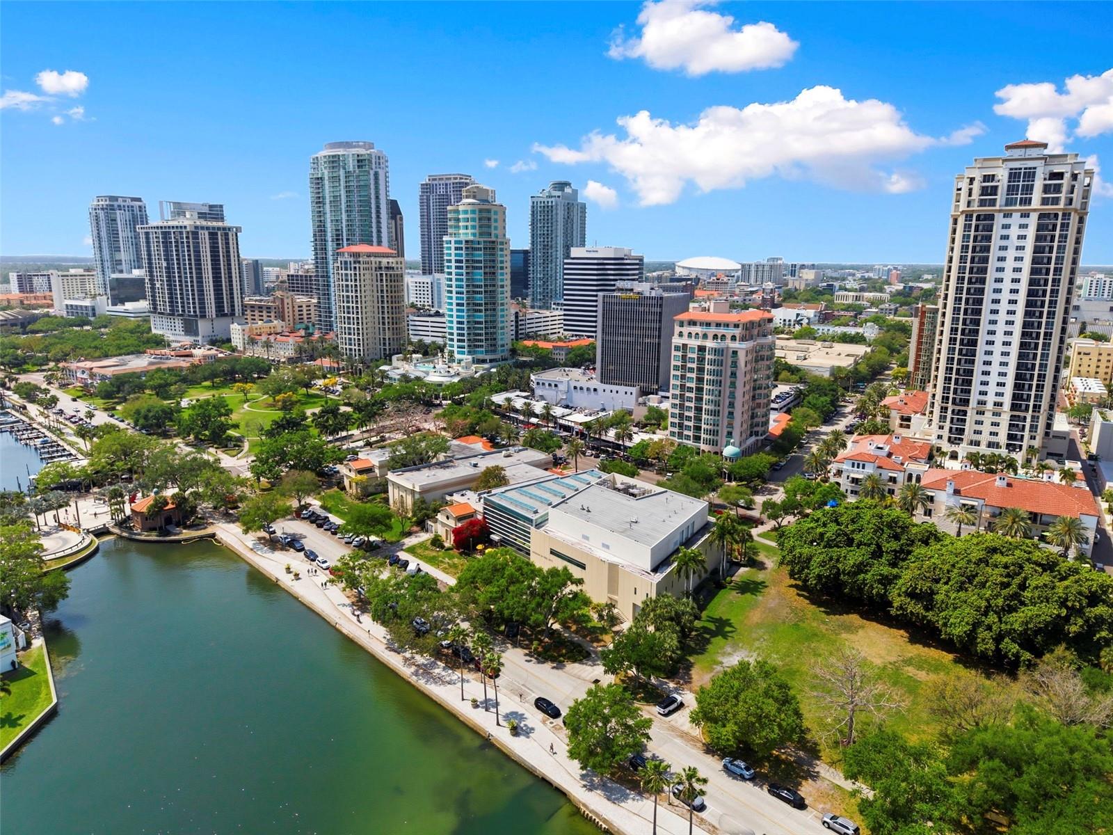 FLORI DE LEON APTS CO-OP - Residential