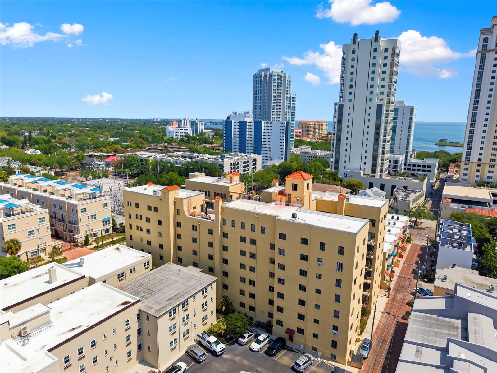 FLORI DE LEON APTS CO-OP - Residential