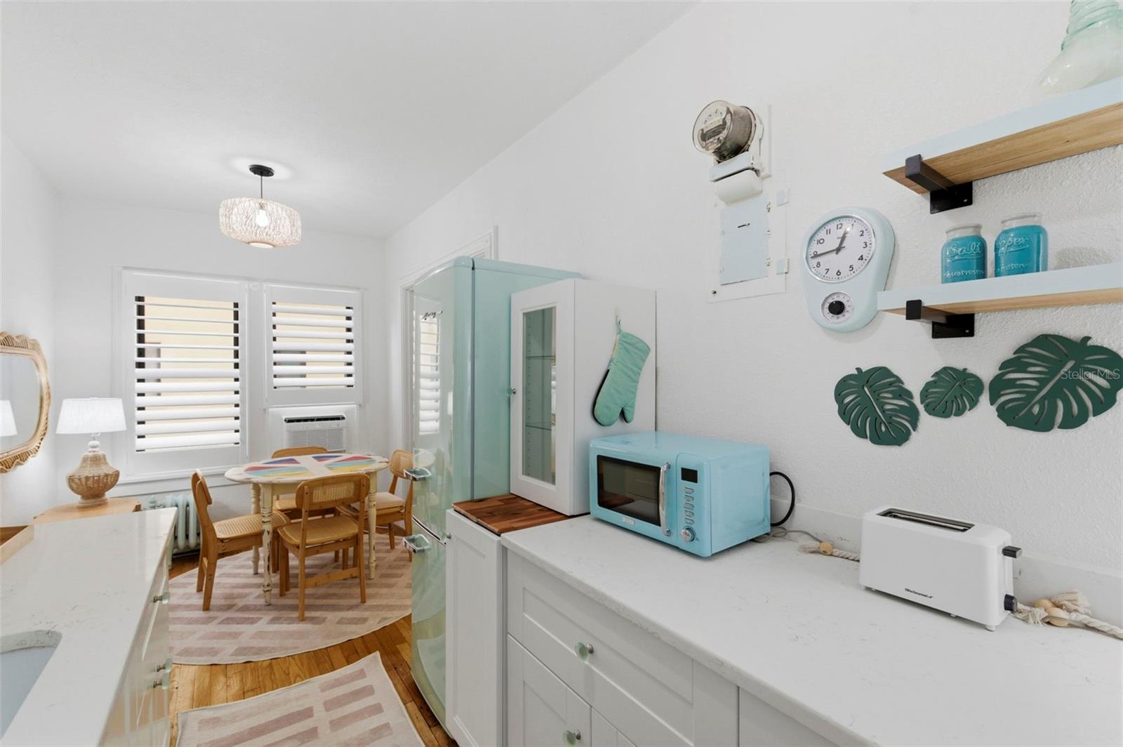 FLORI DE LEON APTS CO-OP - Residential