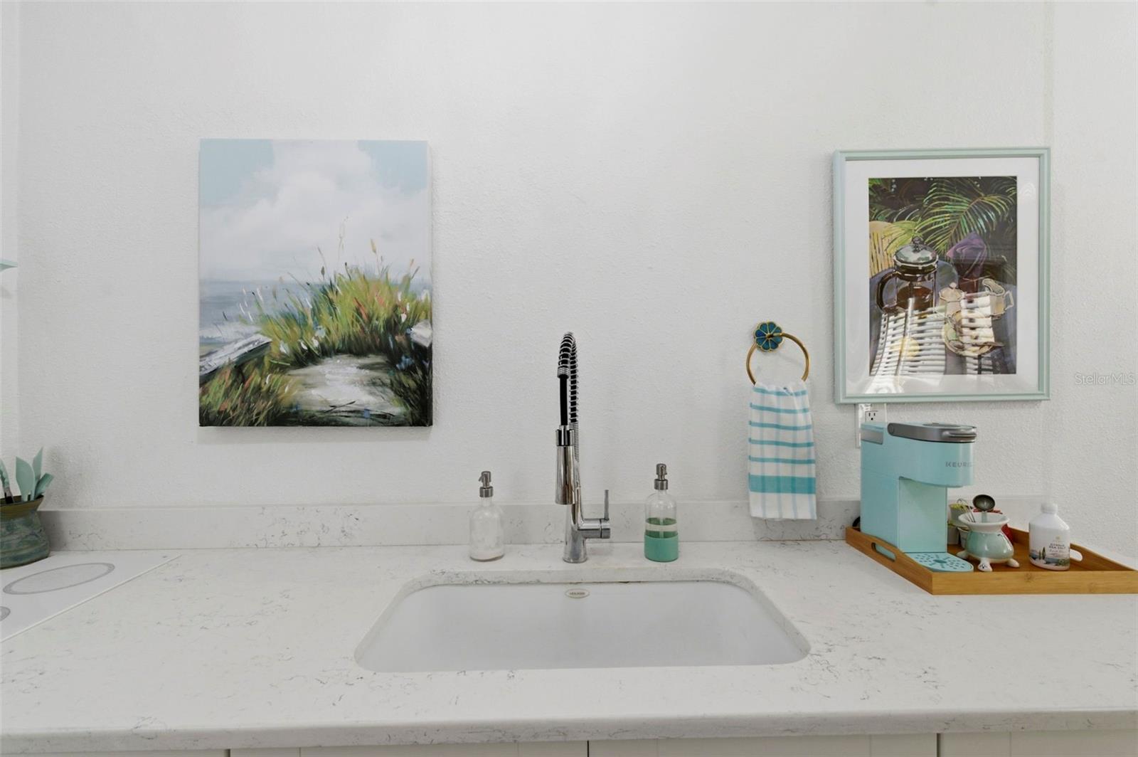 FLORI DE LEON APTS CO-OP - Residential