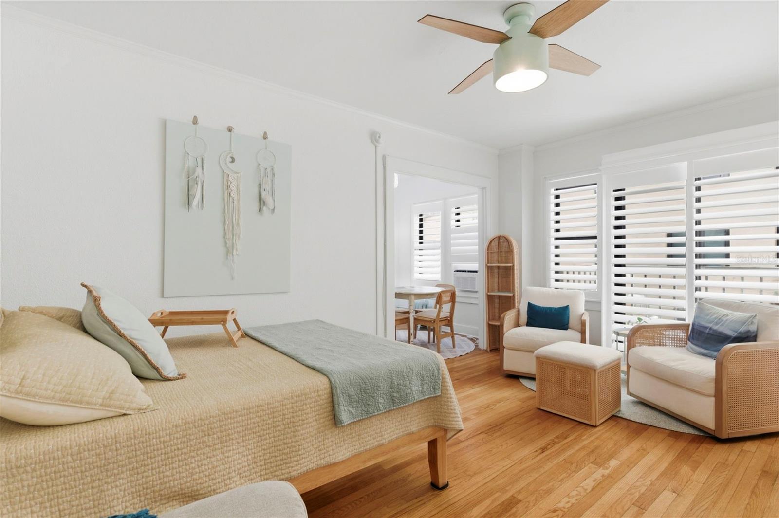 FLORI DE LEON APTS CO-OP - Residential