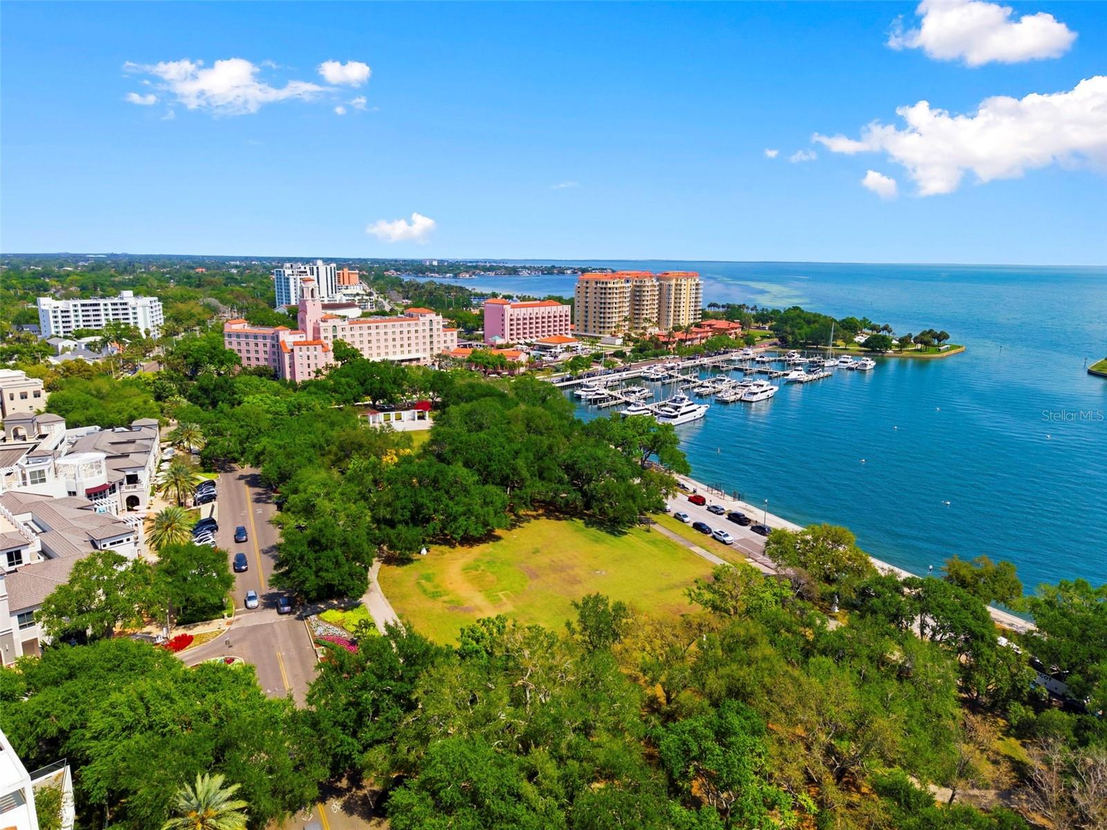 FLORI DE LEON APTS CO-OP - Residential