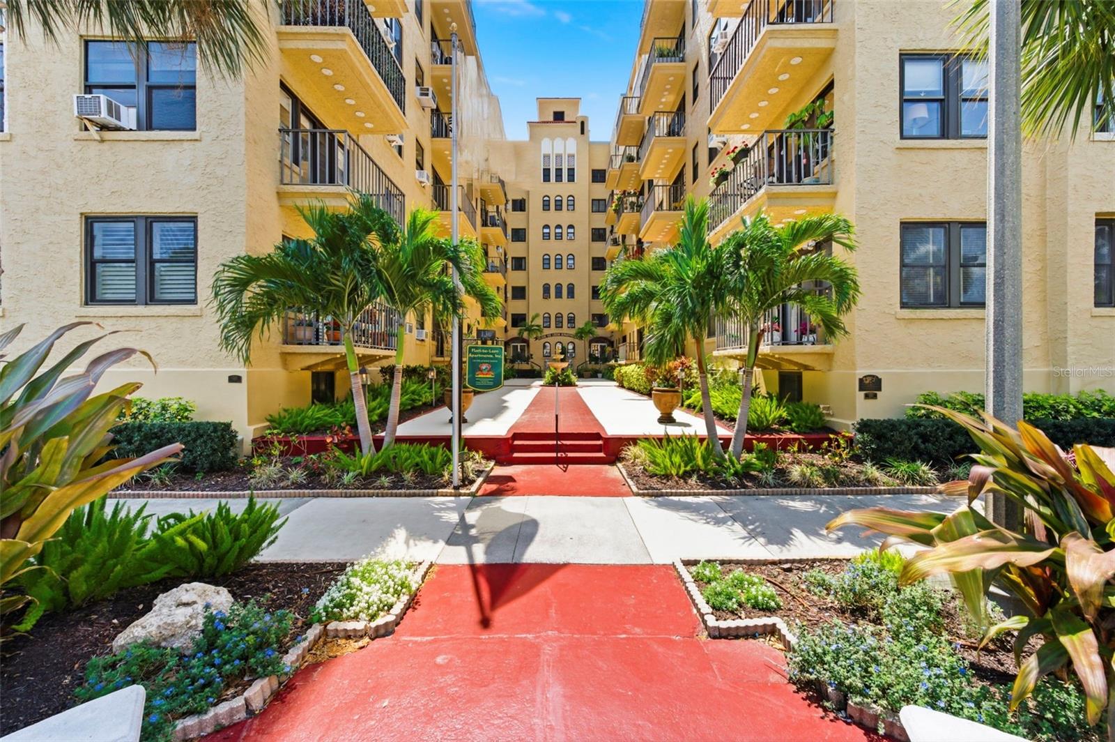 FLORI DE LEON APTS CO-OP - Residential