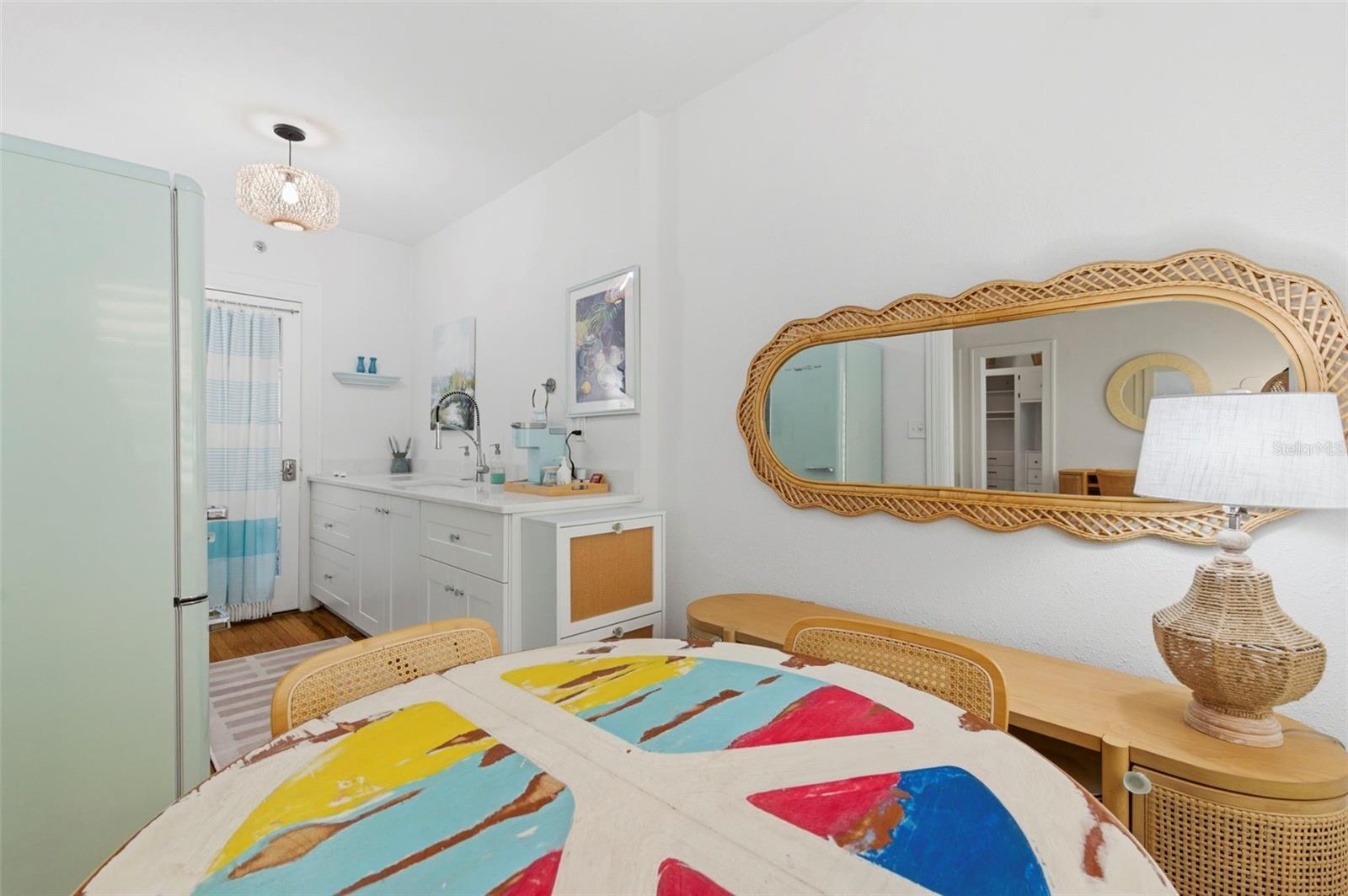 FLORI DE LEON APTS CO-OP - Residential