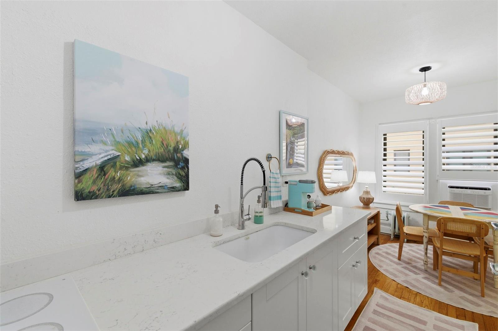 FLORI DE LEON APTS CO-OP - Residential