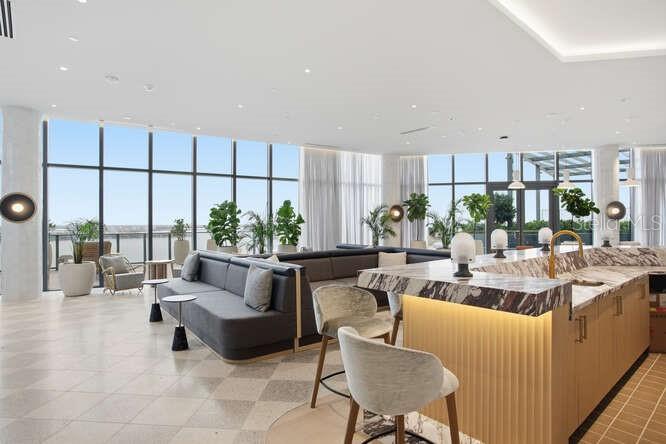 BAYSHORE YSABELLA CONDOMINIUM - Residential