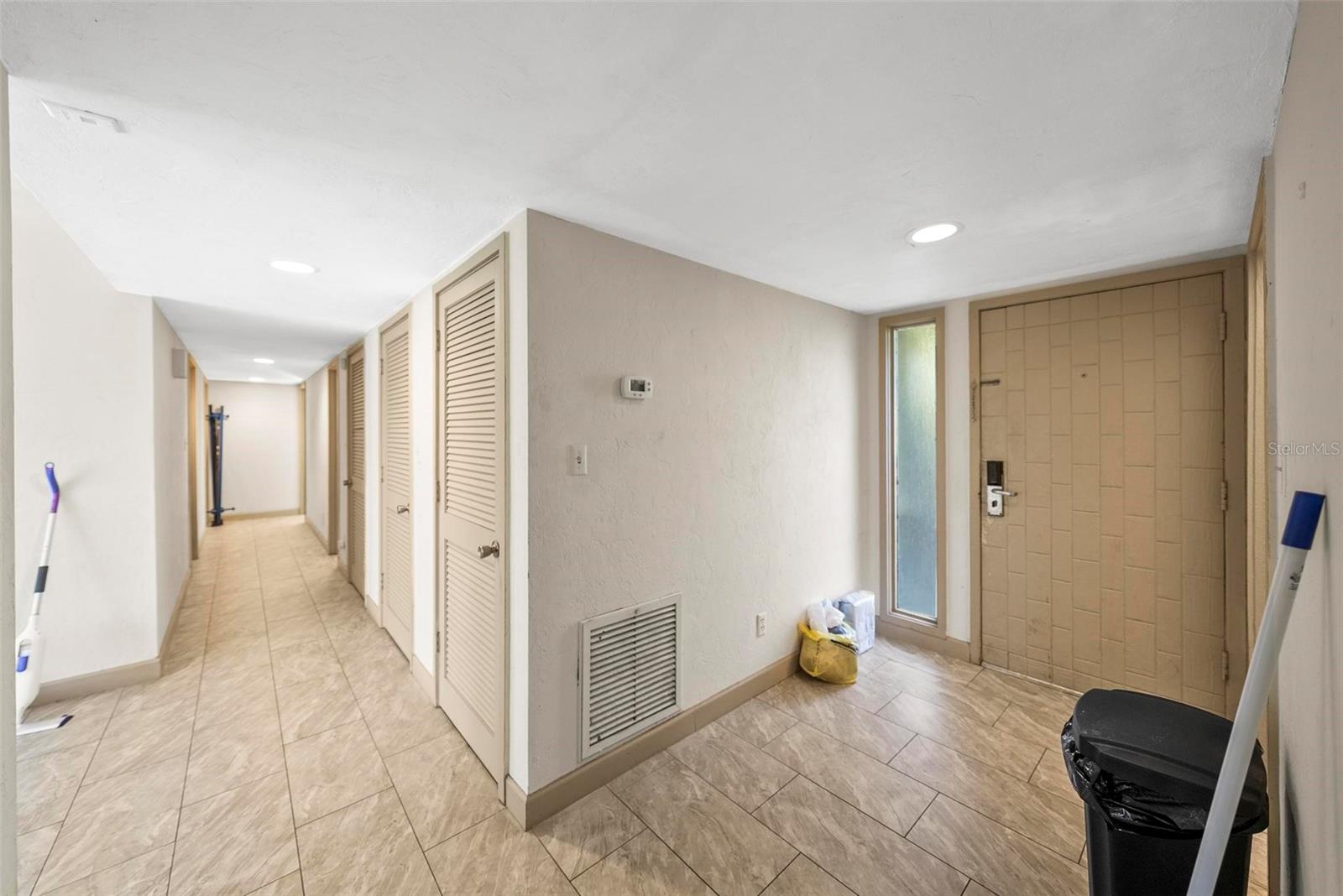 GRENELEFE CAMELOT CONDO UNIT 04 PH 01 - Residential