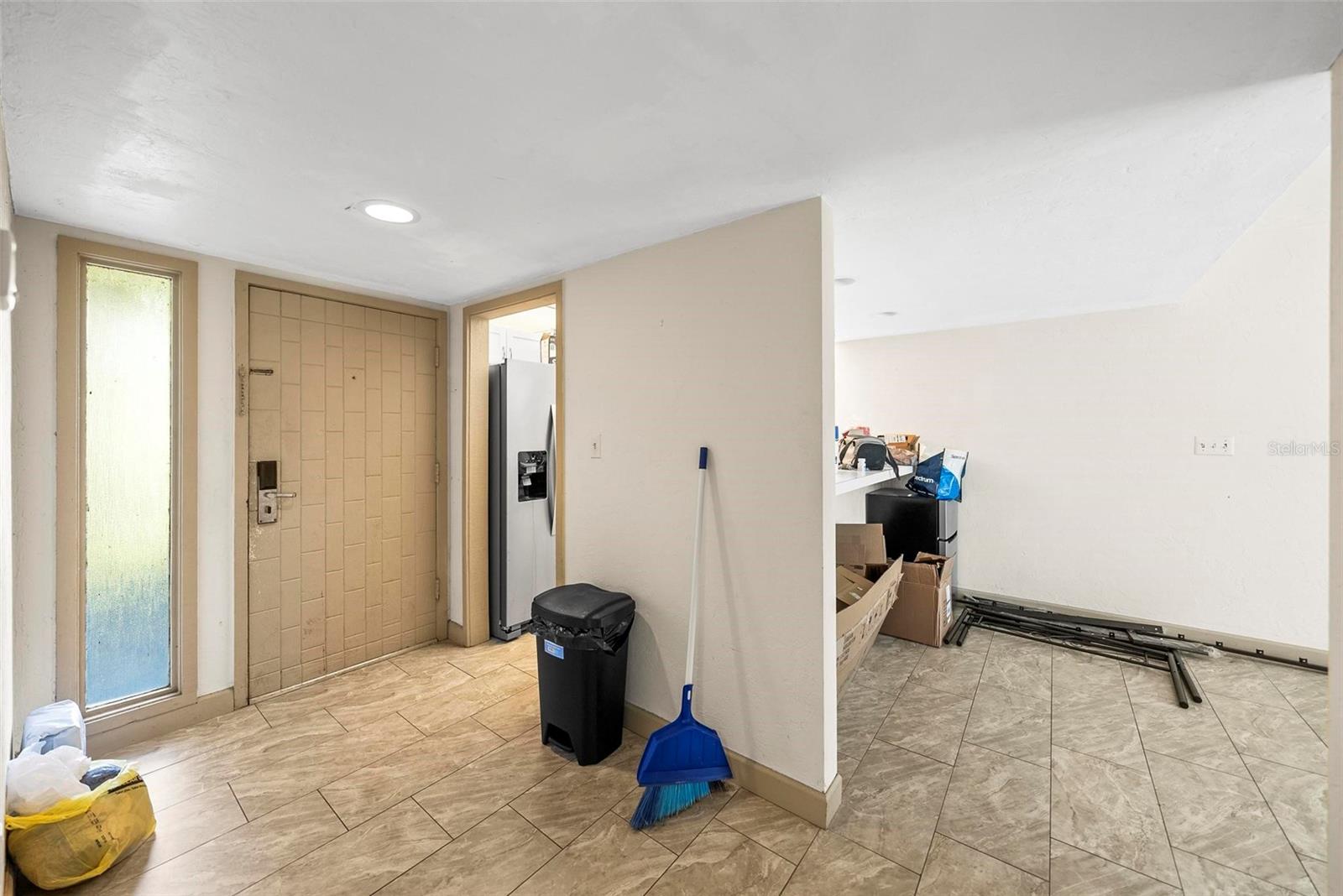 GRENELEFE CAMELOT CONDO UNIT 04 PH 01 - Residential