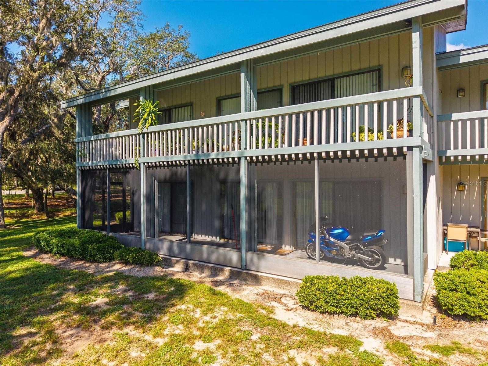 GRENELEFE CAMELOT CONDO UNIT 04 PH 01 - Residential