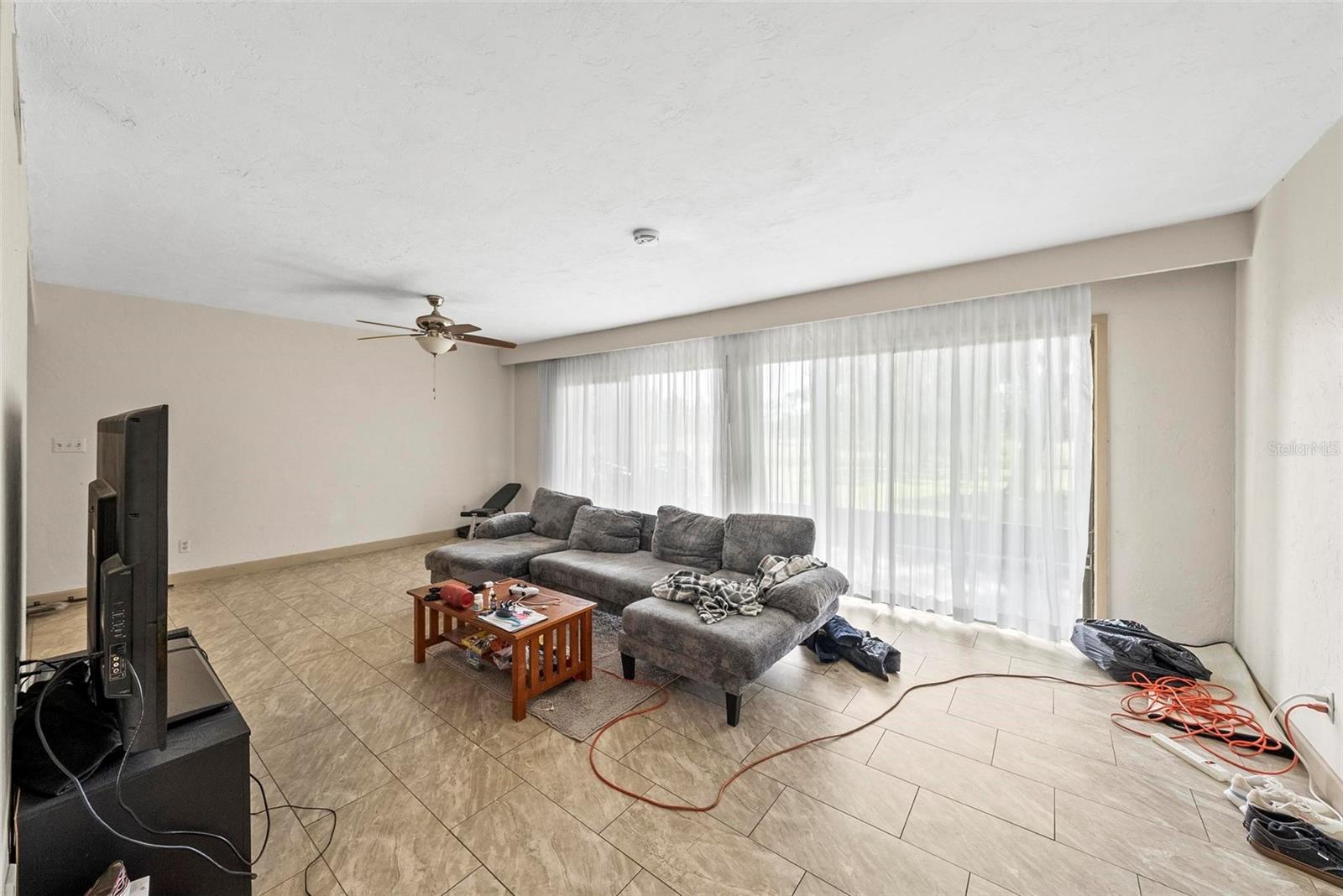 GRENELEFE CAMELOT CONDO UNIT 04 PH 01 - Residential