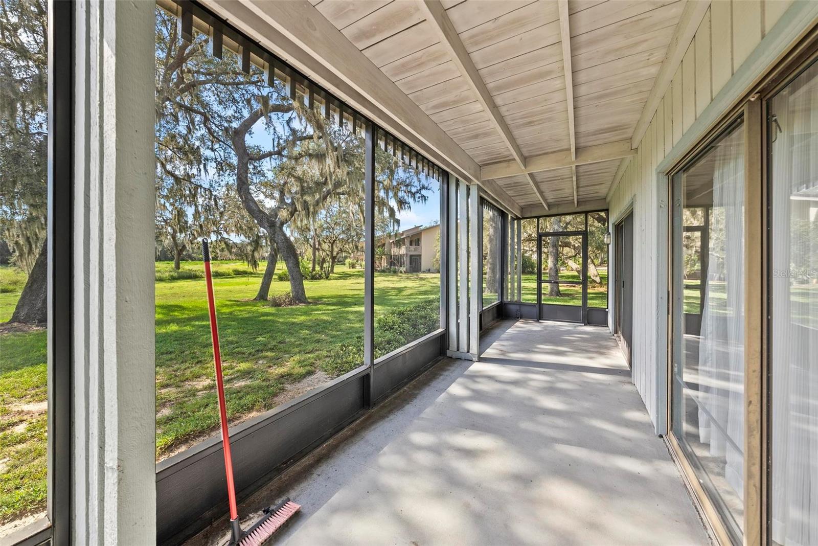 GRENELEFE CAMELOT CONDO UNIT 04 PH 01 - Residential