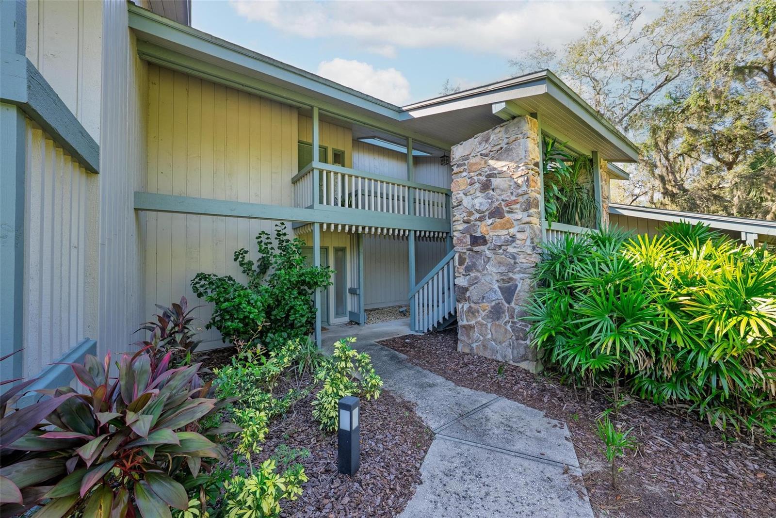 GRENELEFE CAMELOT CONDO UNIT 04 PH 01 - Residential