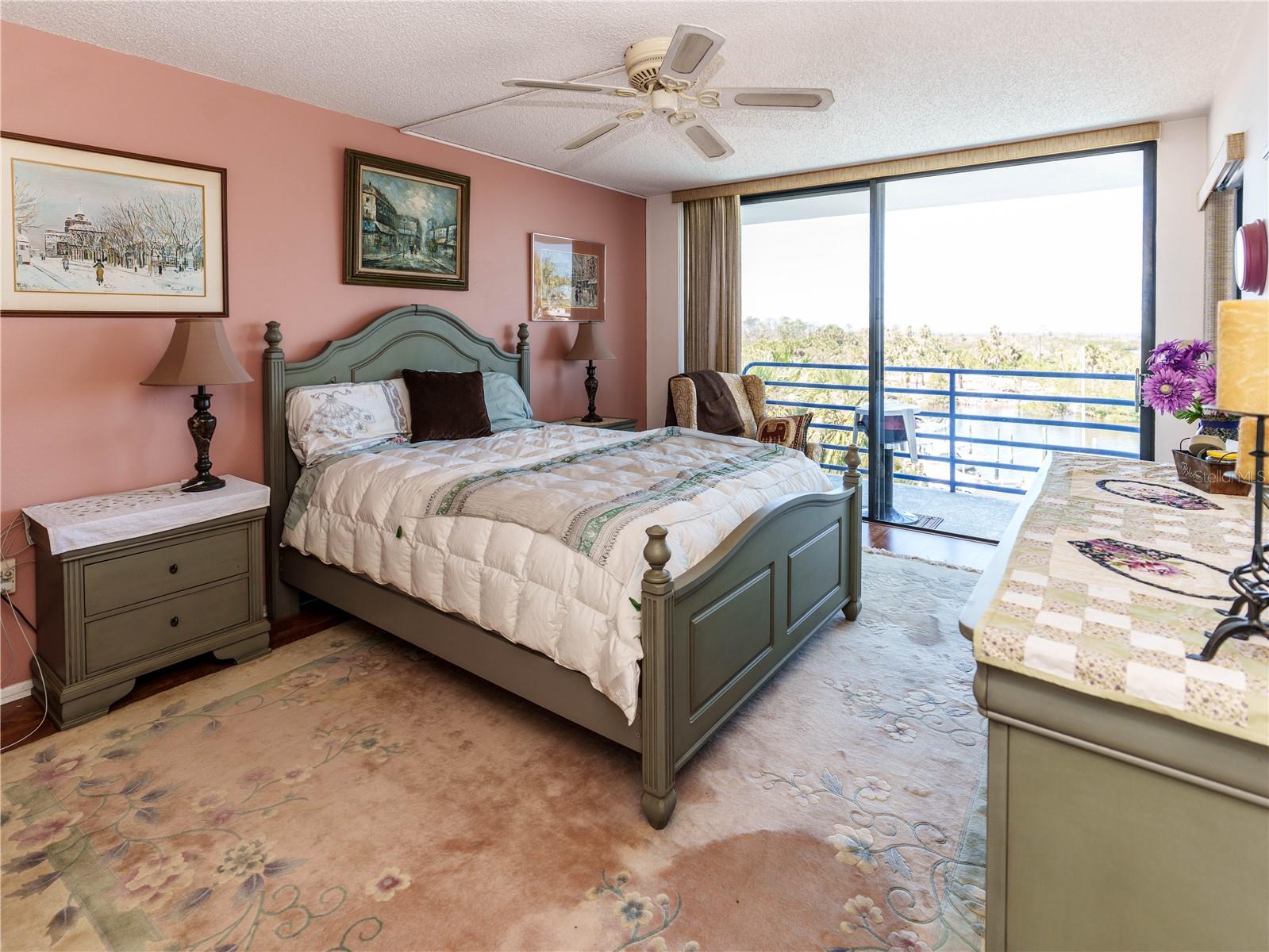 POINTE PLEASANT HARBOUR CONDO - Residential