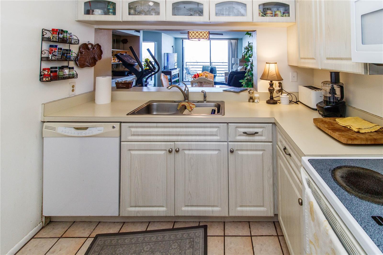 POINTE PLEASANT HARBOUR CONDO - Residential