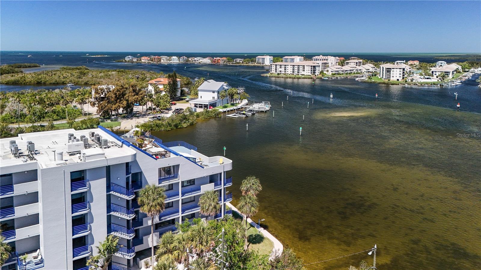 POINTE PLEASANT HARBOUR CONDO - Residential