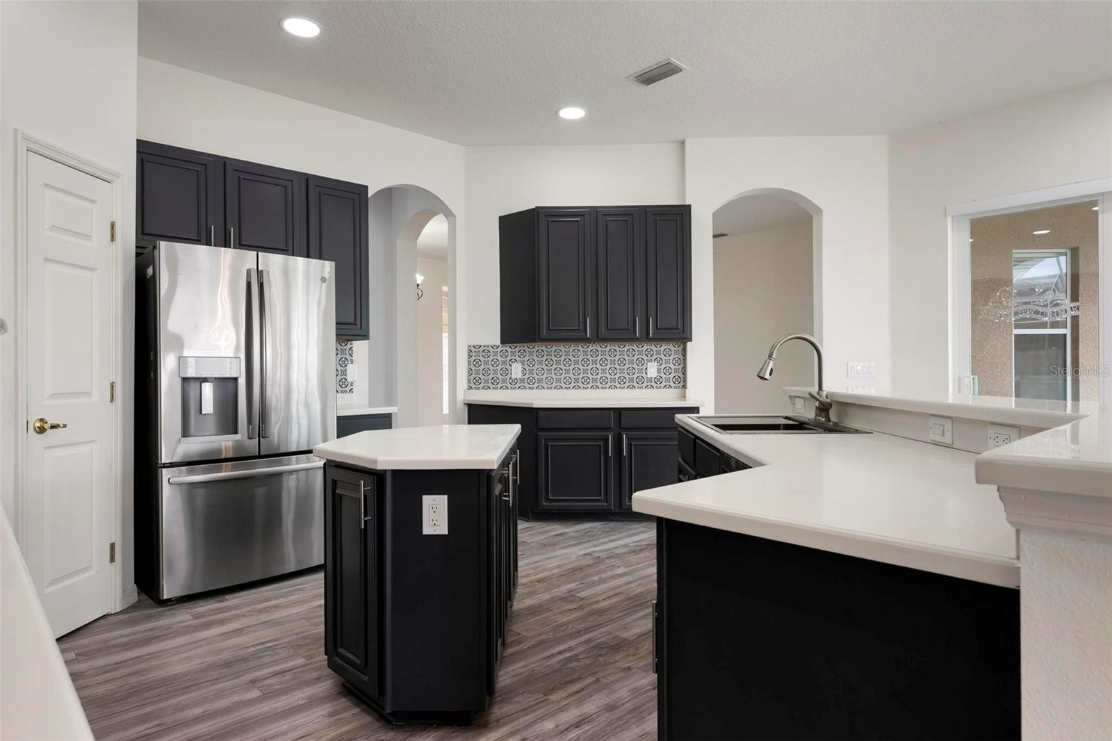 MANDALAY PH I - Residential Lease