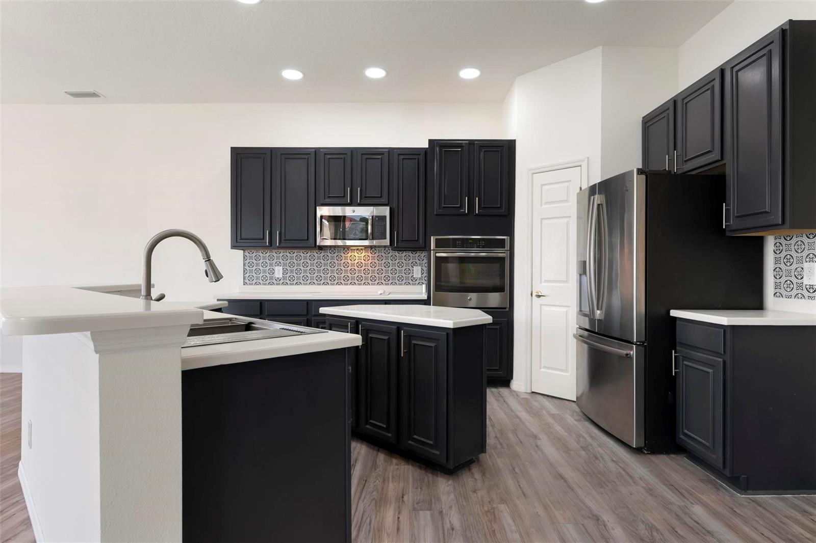 MANDALAY PH I - Residential Lease