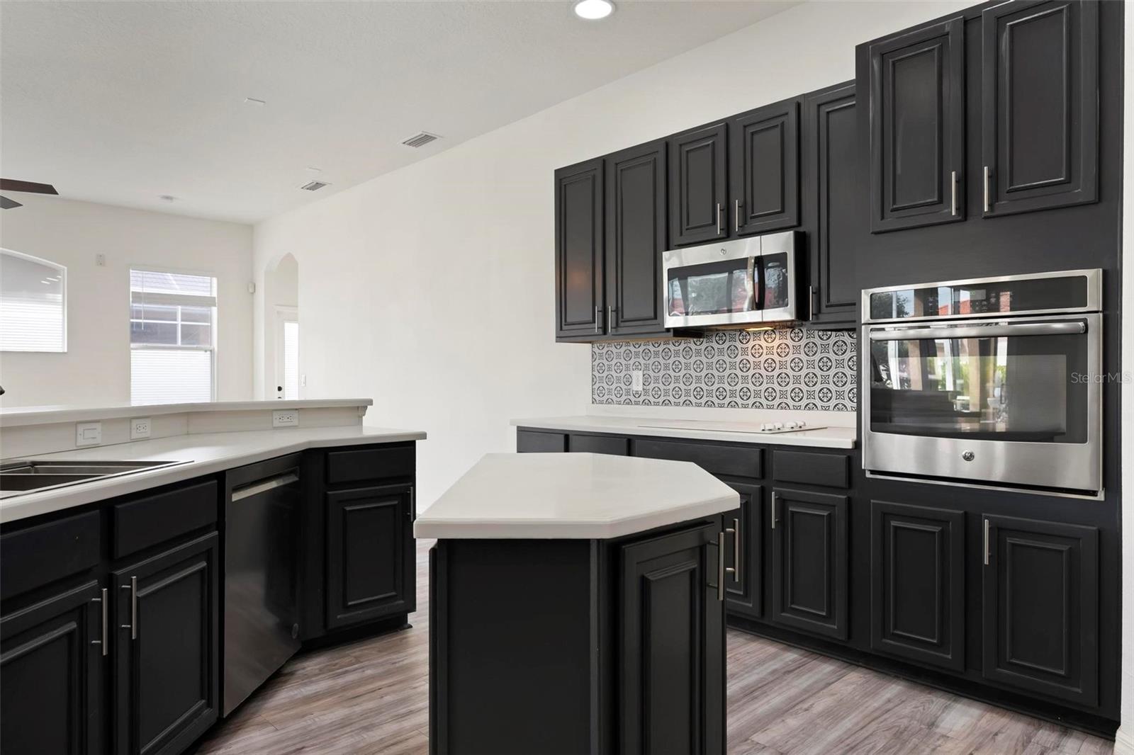 MANDALAY PH I - Residential Lease