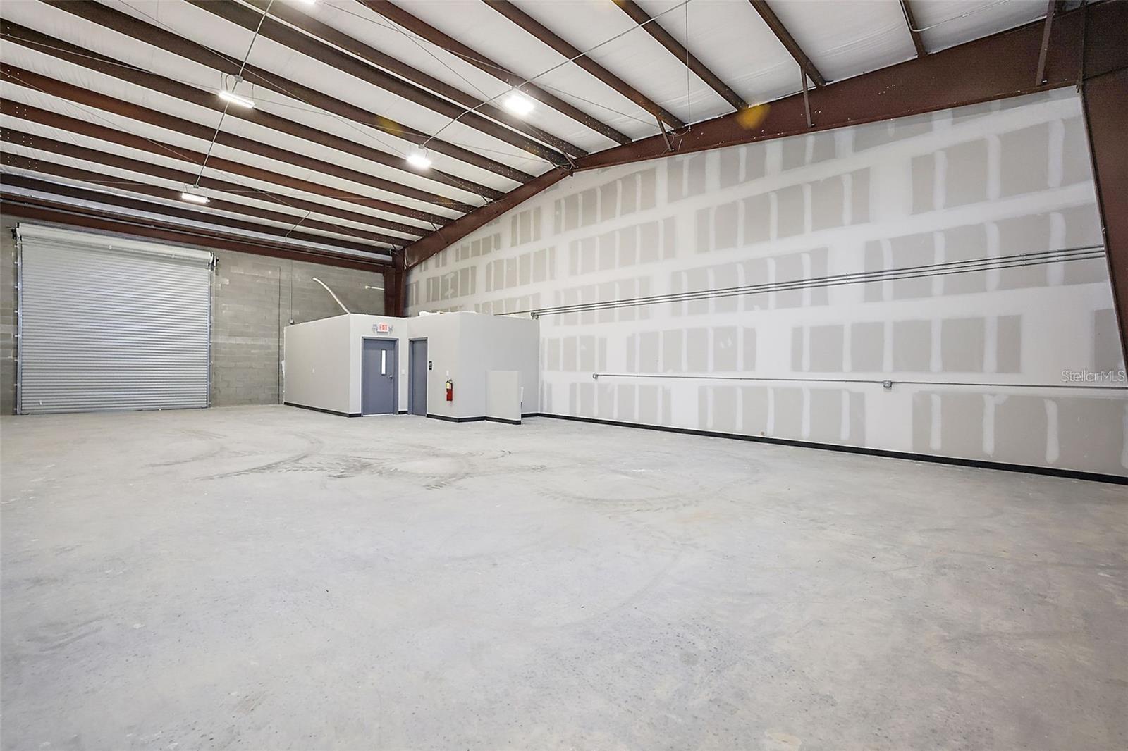 LEESBURG COMMONS BUS PARK - Commercial Sale