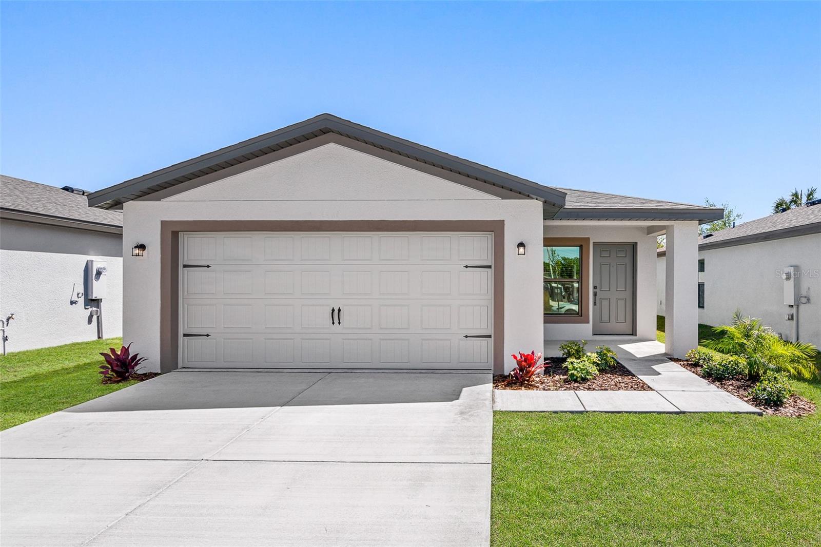 ROYAL HIGHLANDS - Residential