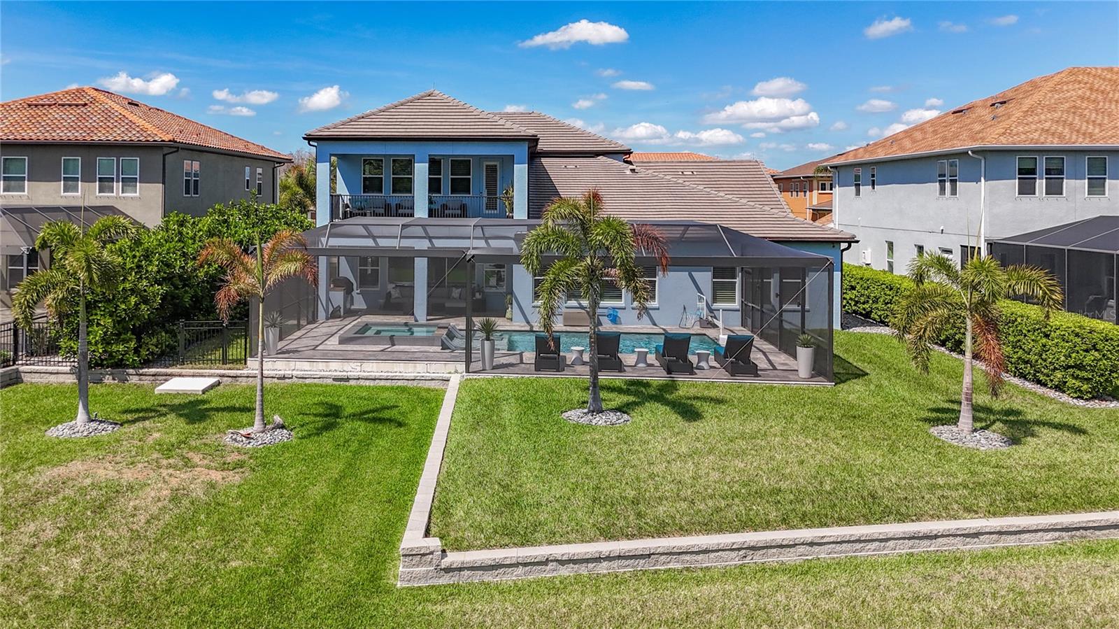 PROMENADE AT LAKE PARK PH - Residential