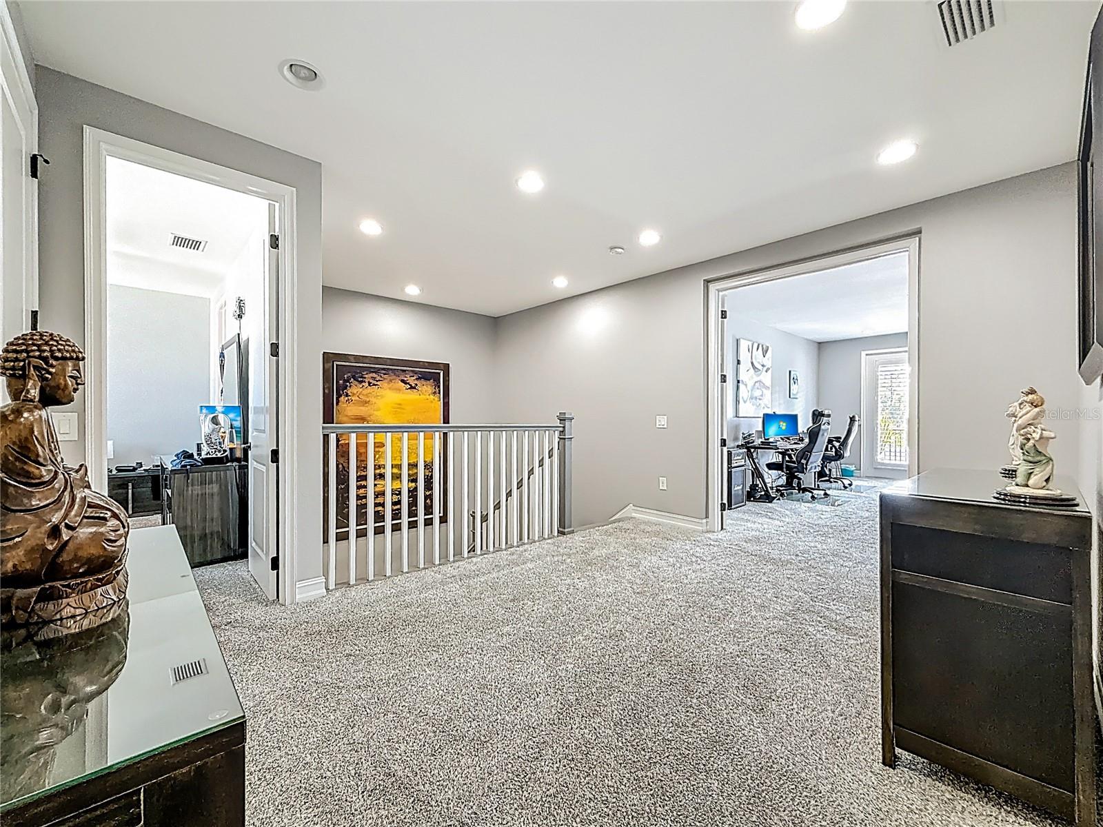 PROMENADE AT LAKE PARK PH - Residential