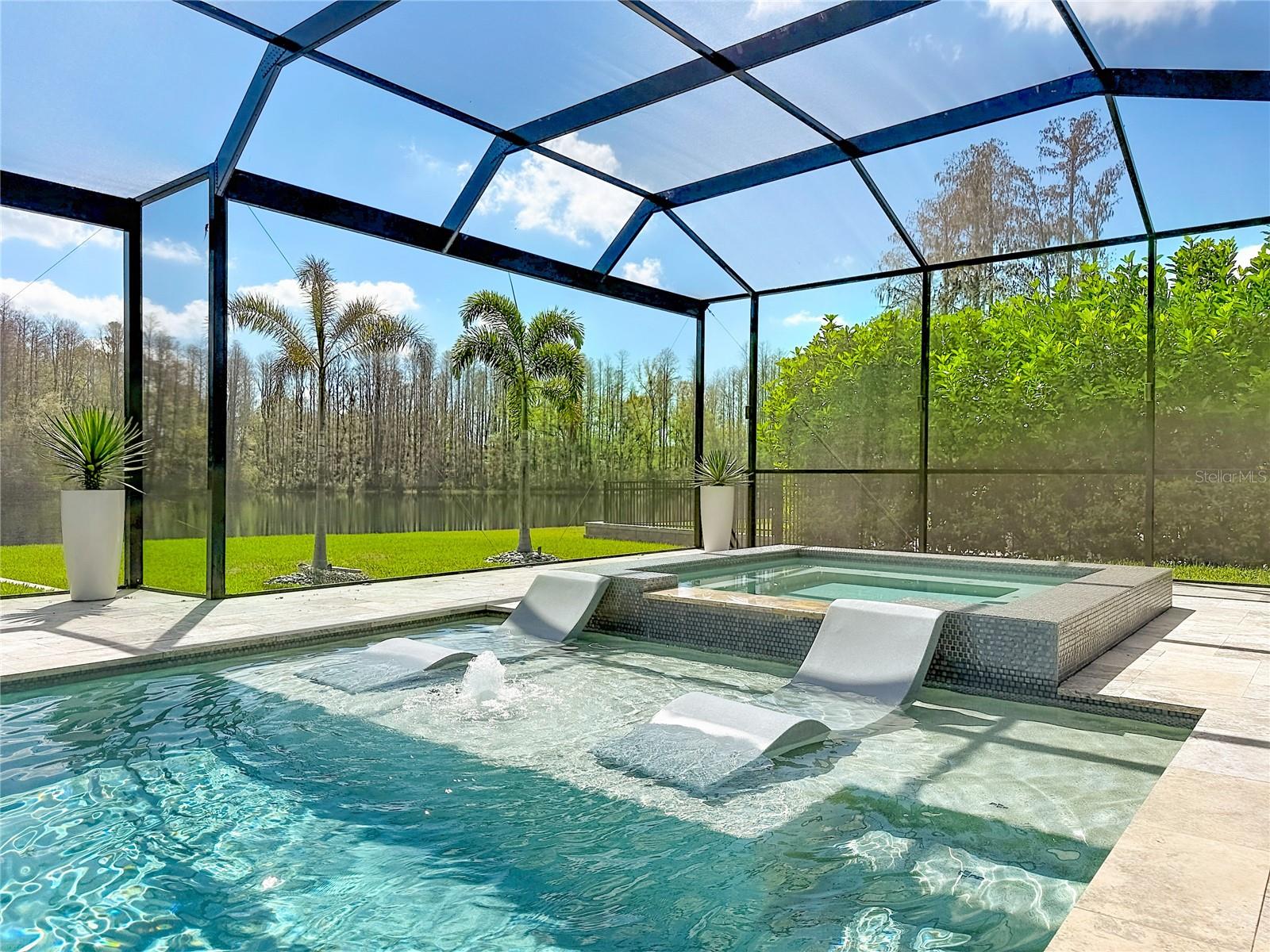 PROMENADE AT LAKE PARK PH - Residential