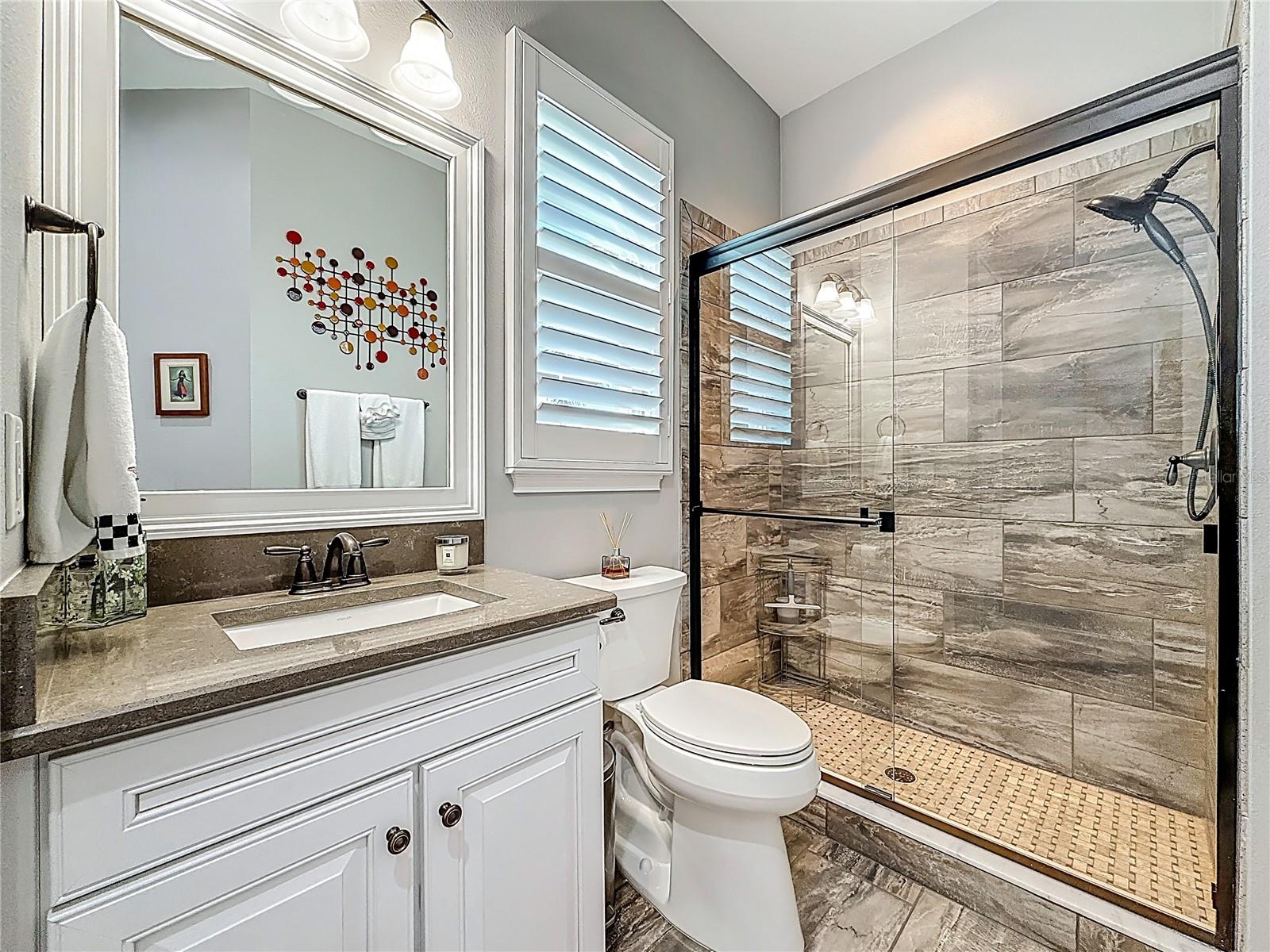 PROMENADE AT LAKE PARK PH - Residential