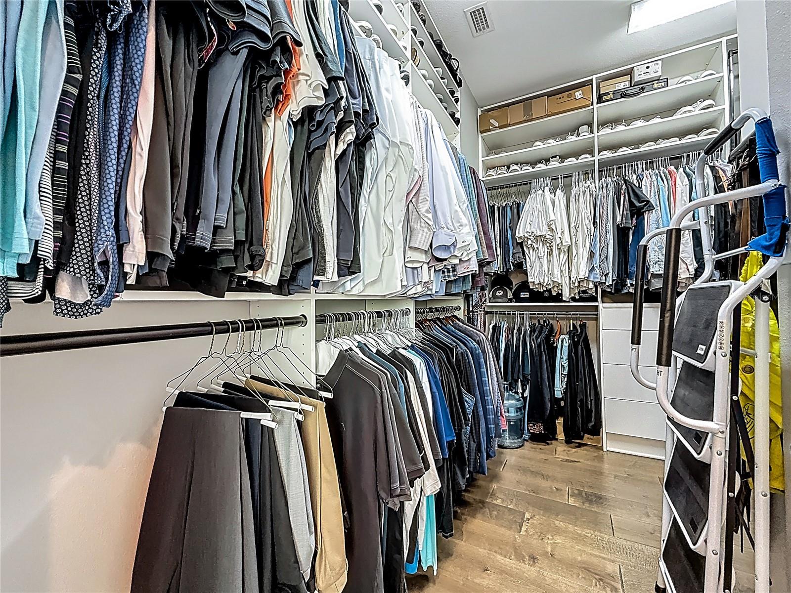 PROMENADE AT LAKE PARK PH - Residential