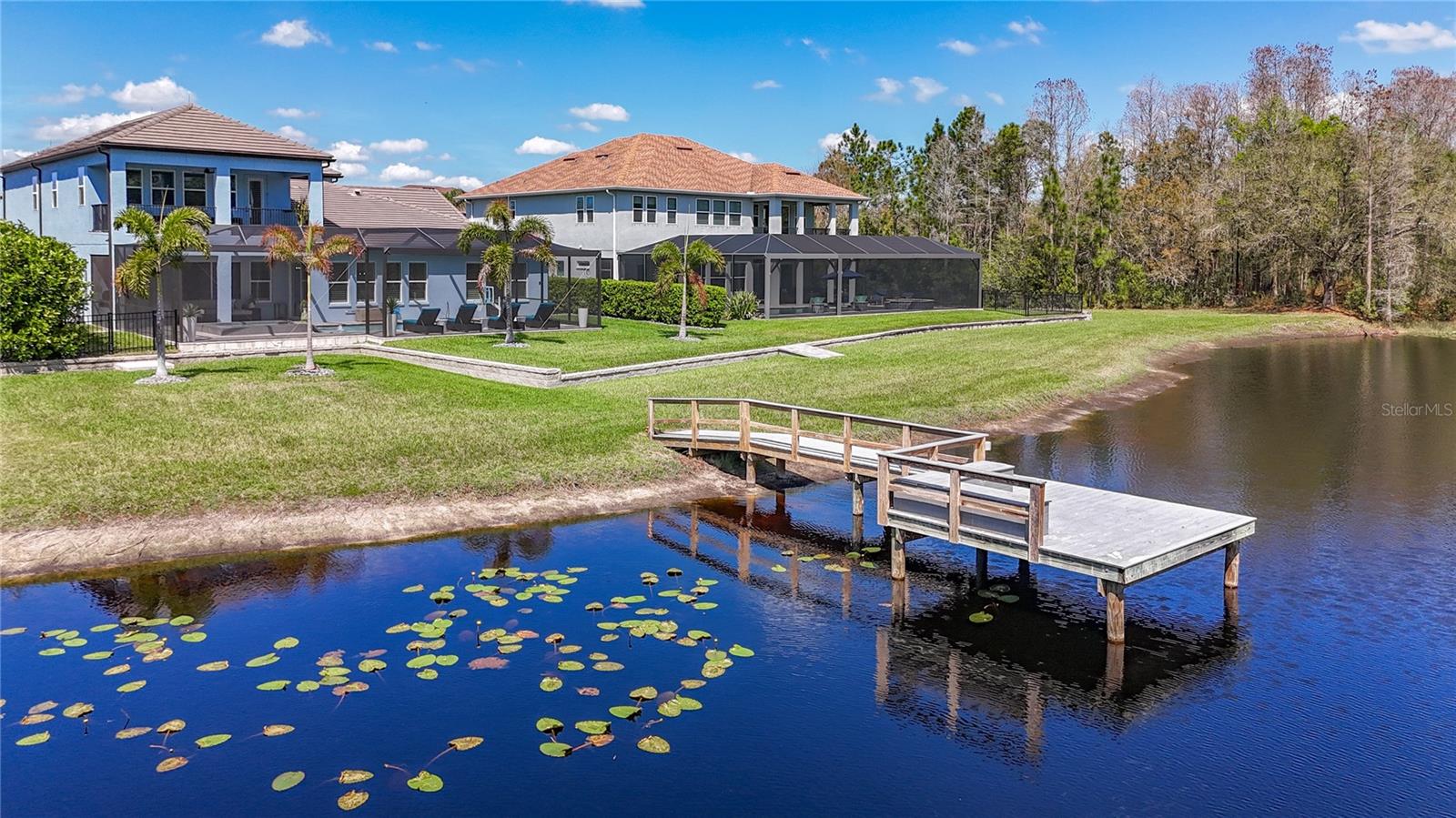 PROMENADE AT LAKE PARK PH - Residential