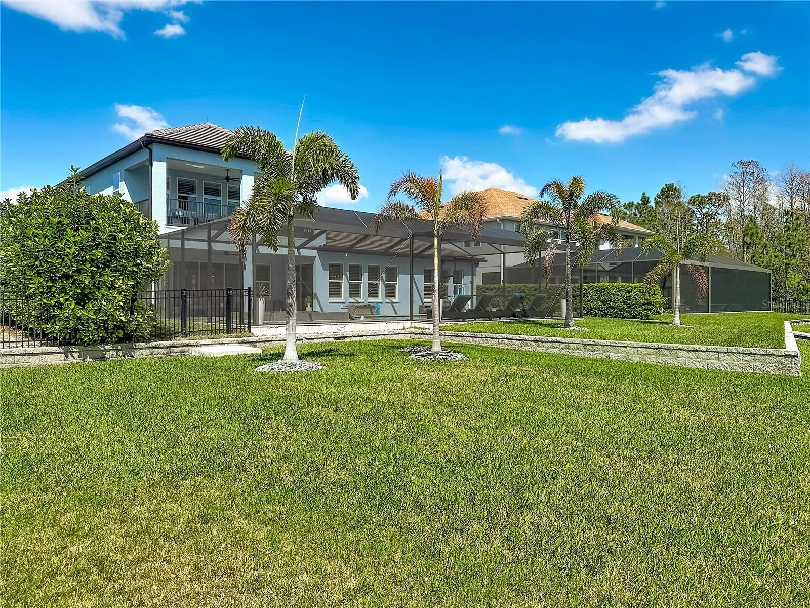 PROMENADE AT LAKE PARK PH - Residential