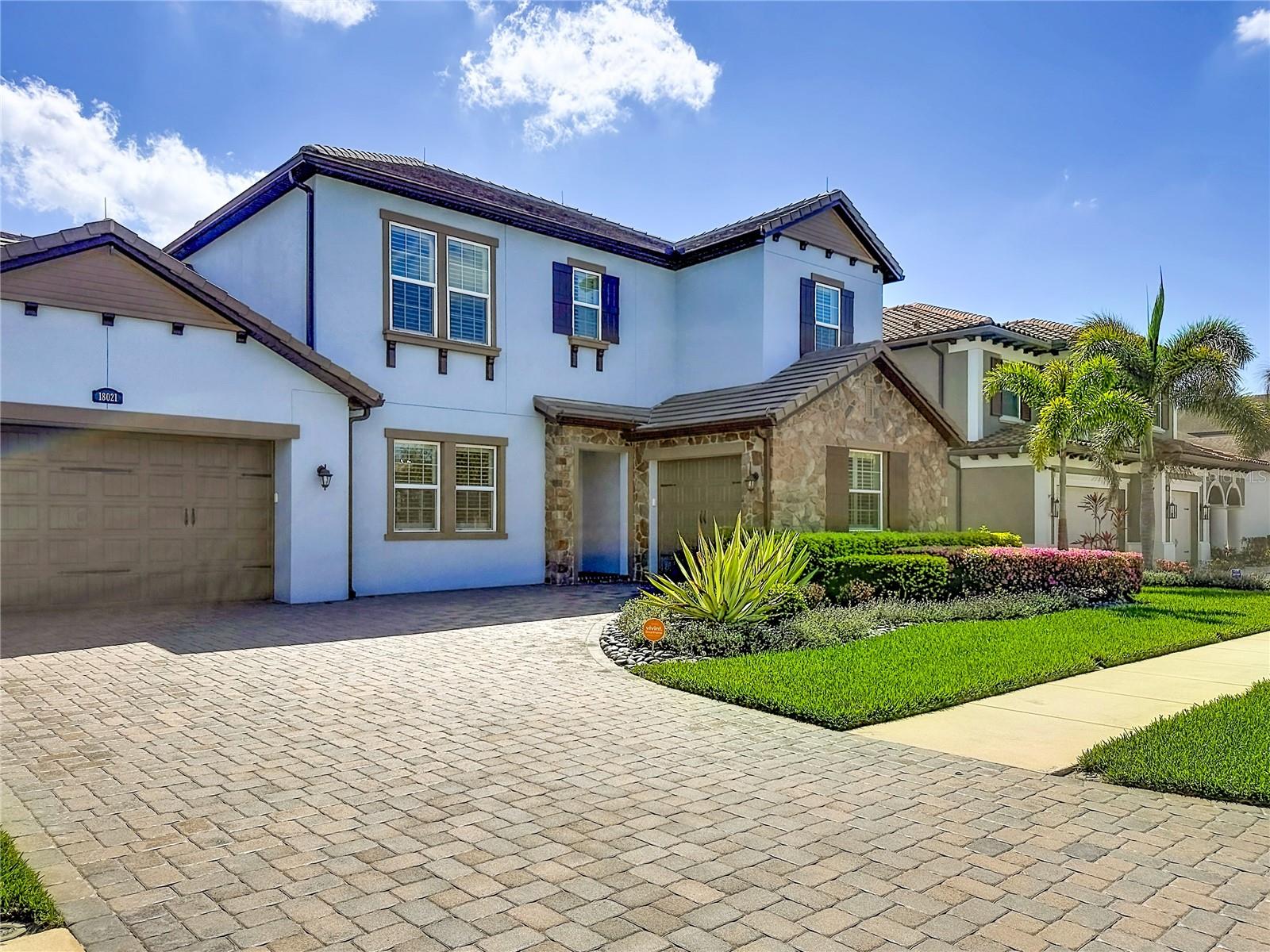 PROMENADE AT LAKE PARK PH - Residential