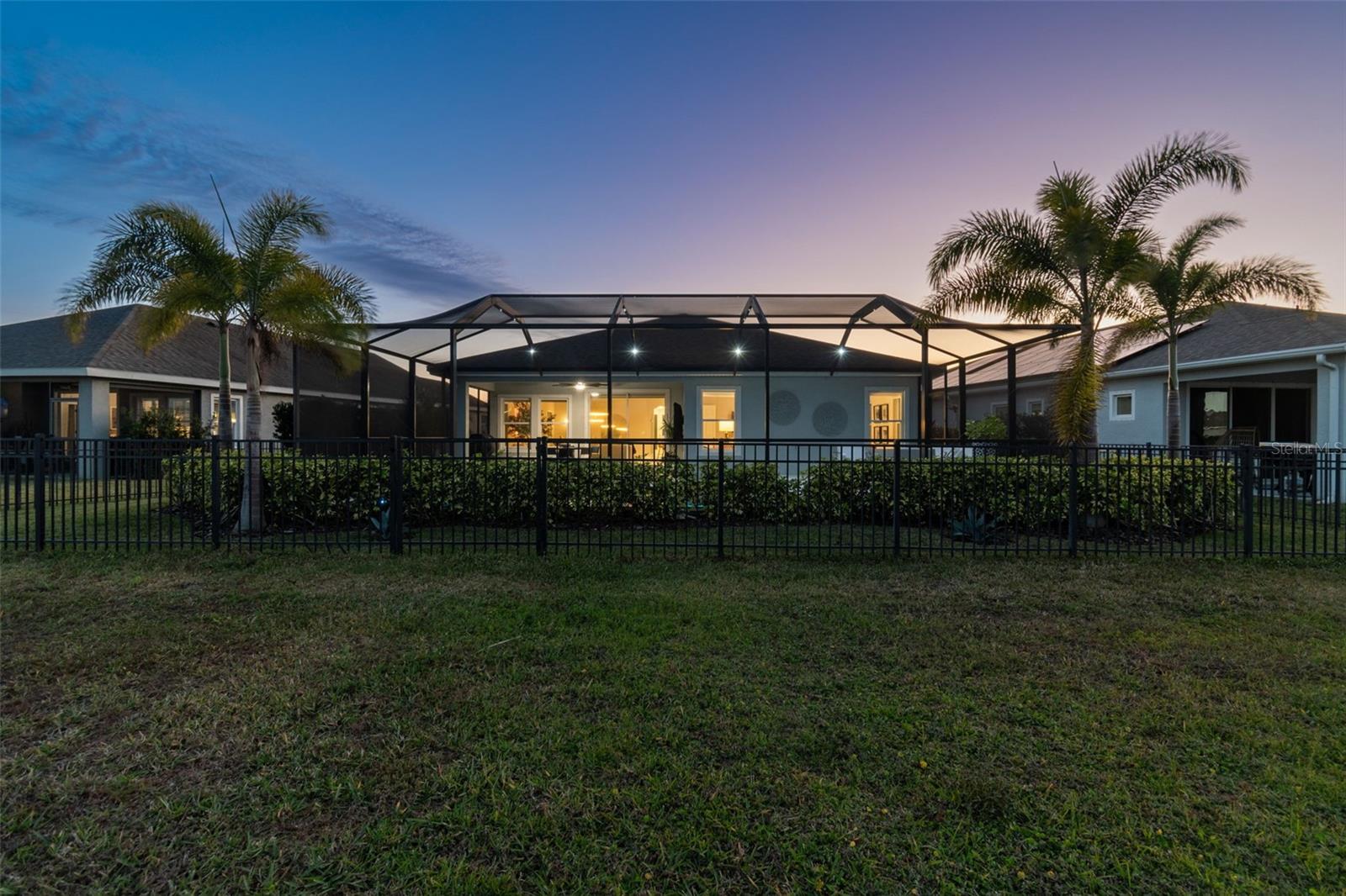 5424 SILVER SUN DRIVE