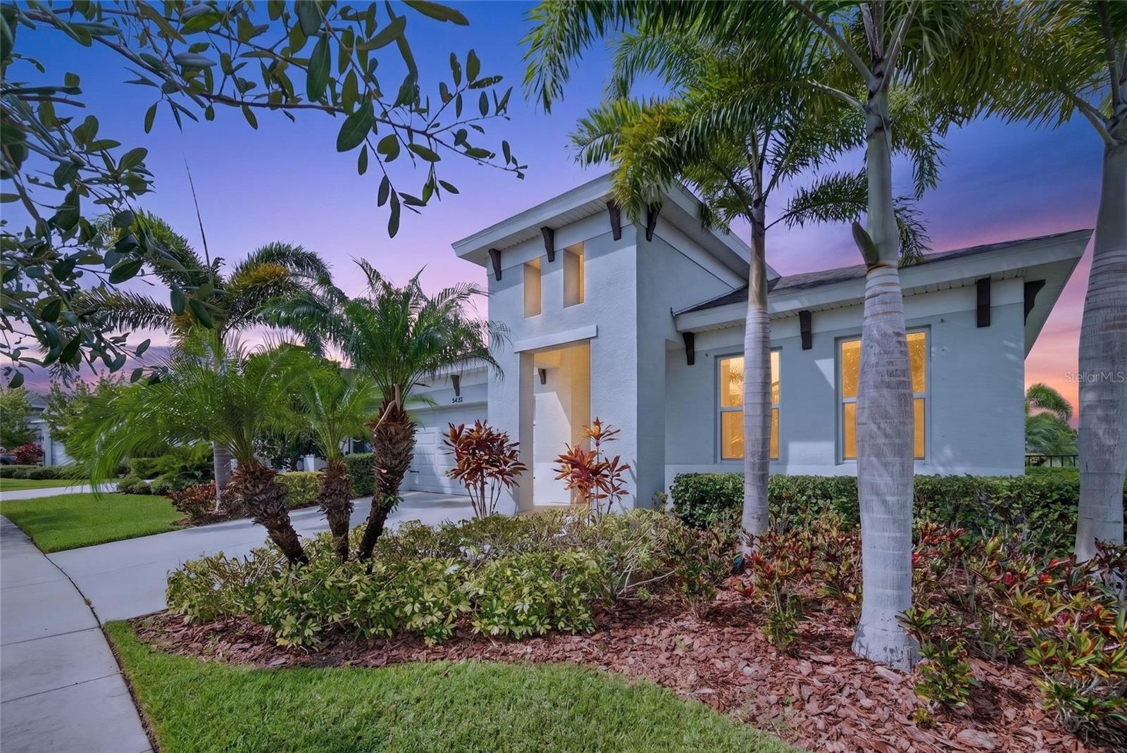 5424 SILVER SUN DRIVE