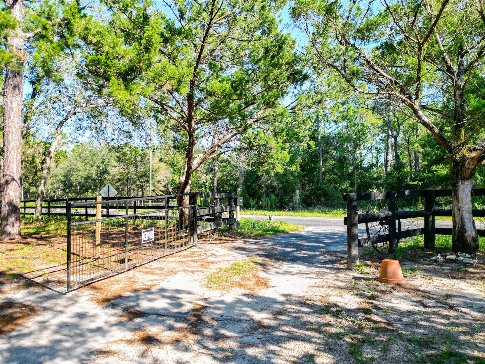 WOODLAND ACRES - Residential