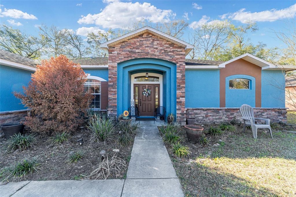 Photo of 2904 NE 25th Street, Ocala, FL 34470 (MLS # OM719392)